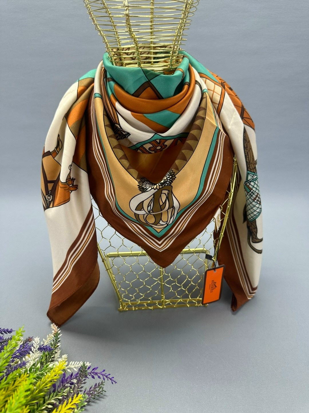 шелковый платок hermes,платка,шелковый платок,платок шейный hermes вне времени,брендовый платок