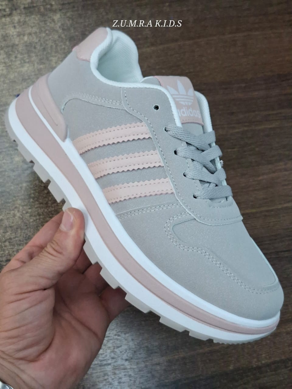,кроссовки adidas,кроссовка мужской,кроссовки женскиe,женская