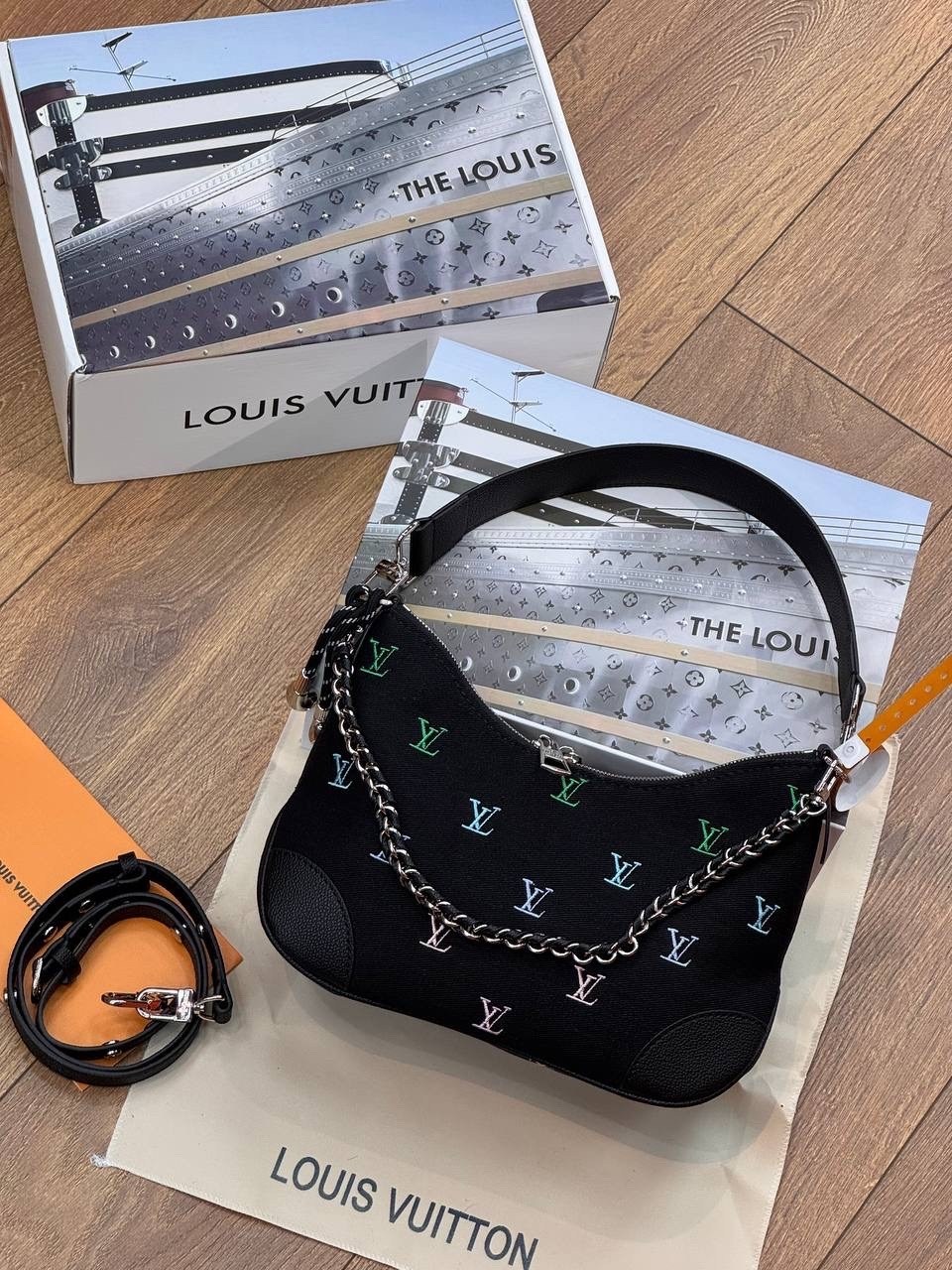 louis vuitton сумка на плечо,сумкa louis vuitton,louis vuitton женская сумка,женская сумка через плечо louis vuitton,сумка через плечо louis vuitton
