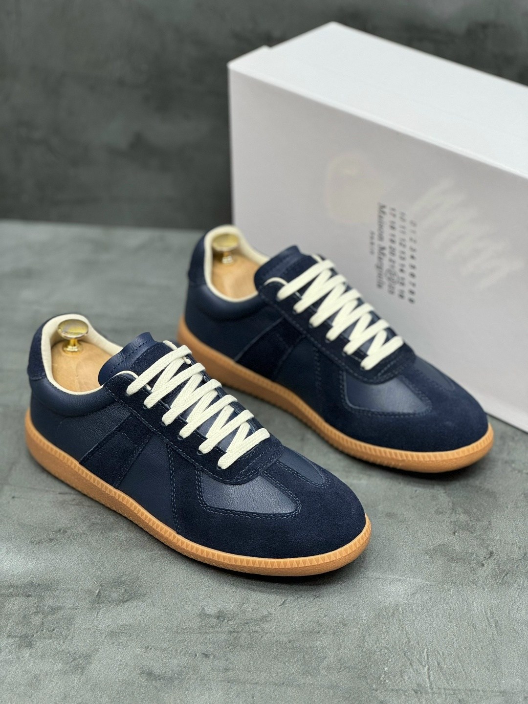 кроссовки maison margiela replica,,maison margiela replica sneakers,navy blue maison margiela sneakers,кроссовки maison margiela replica синий бежевый