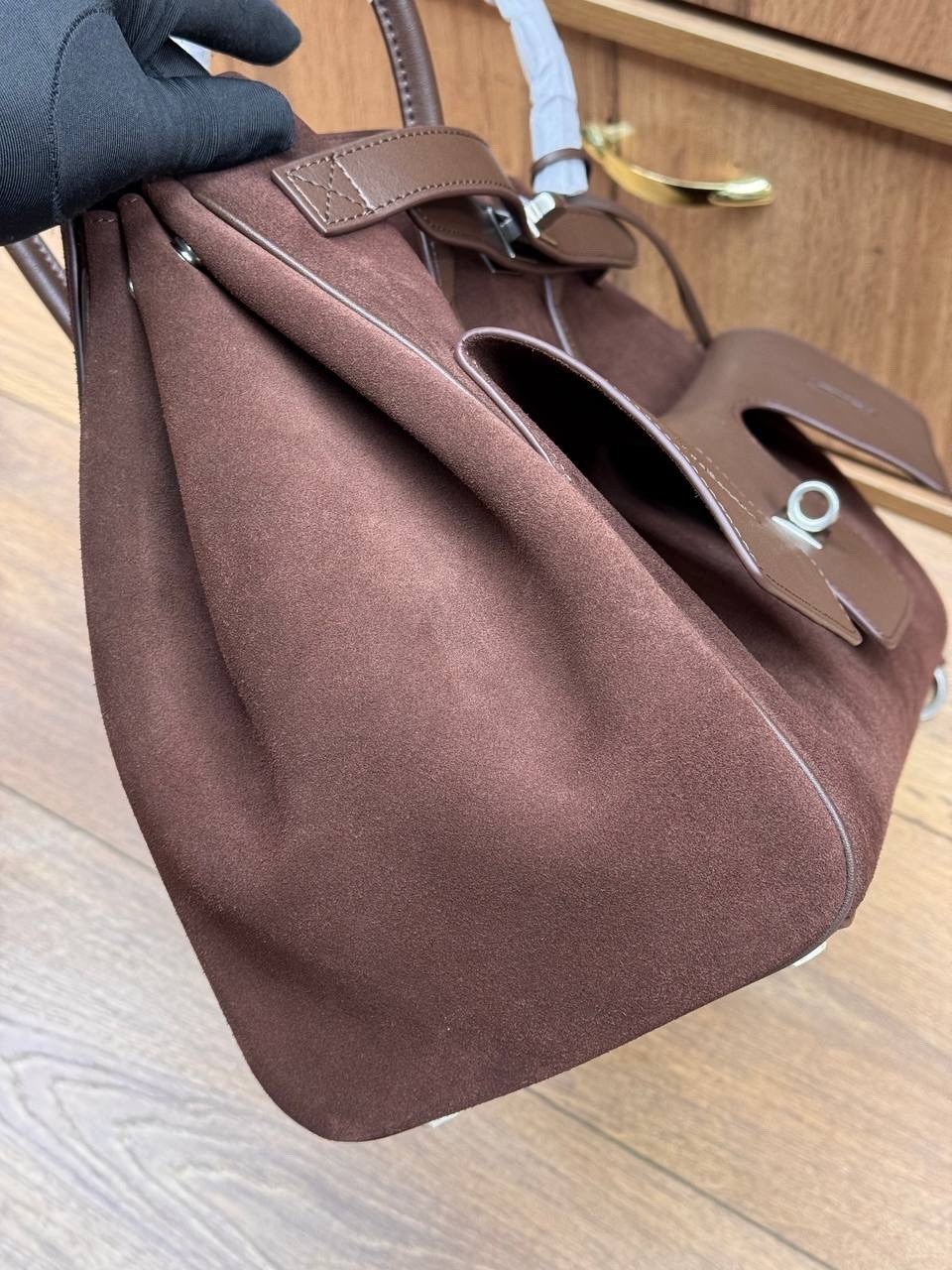 женская замшевая сумка balenciaga коричневая с кожаными вставками,сумка баленсиага коричневая,сумка balenciaga,сумка,сумка женская