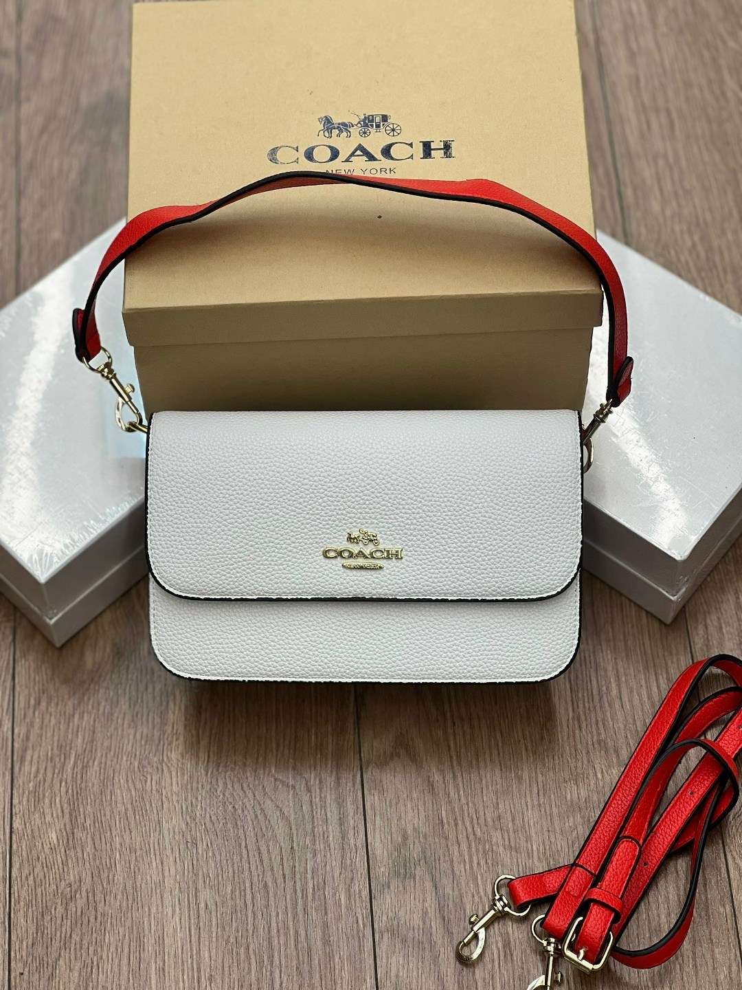 cумка coach,coach сумка на плечо,coach женская сумка,брендовые сумочки,сумка