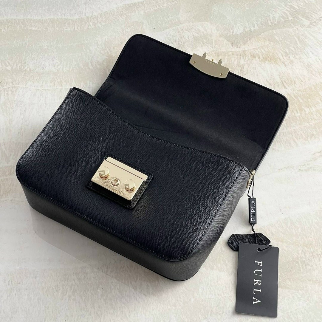 женская сумка furla,сумка furla,сумка фурла белла,сумка фурла с клапаном,сумка