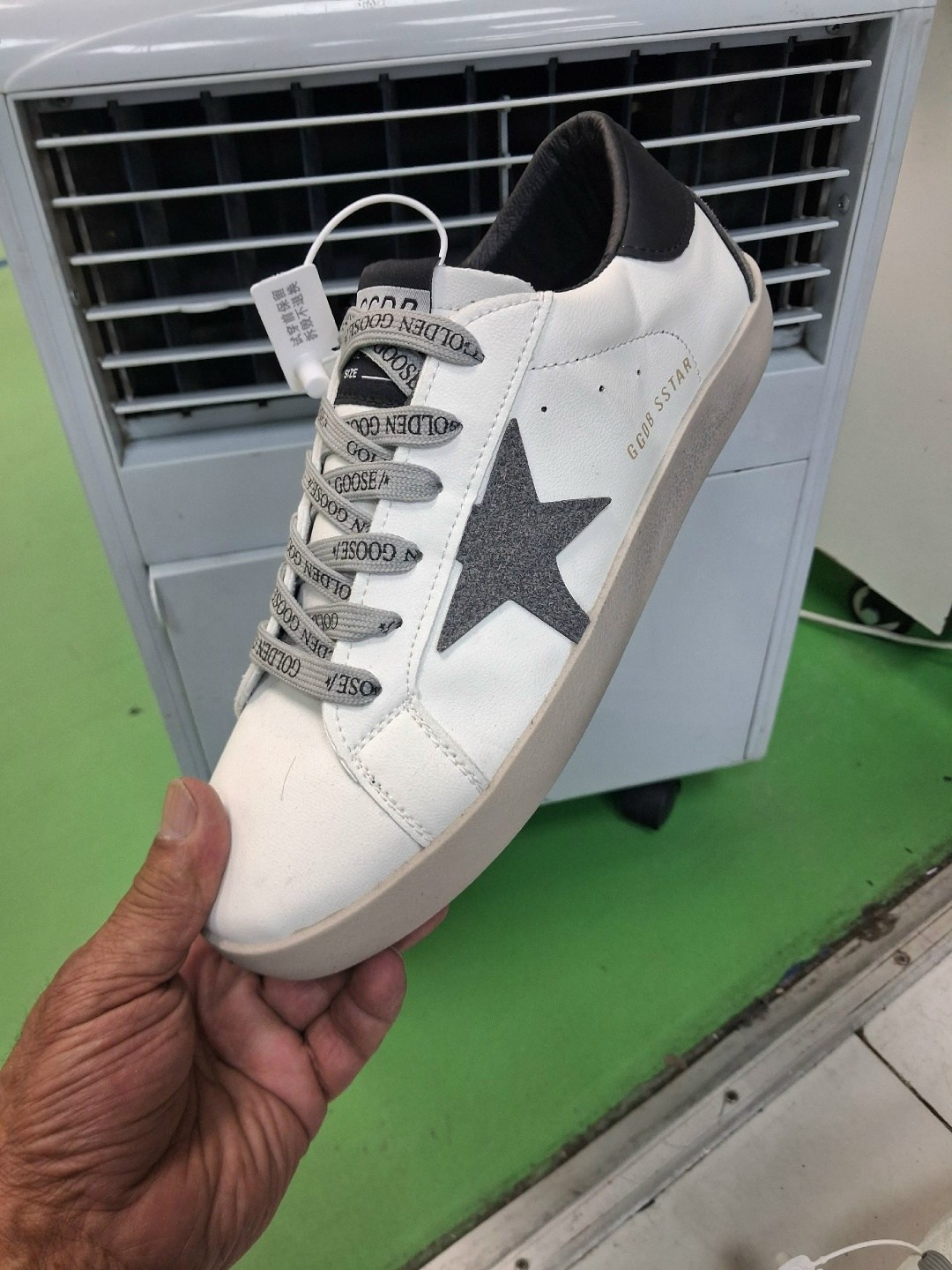 ,кожаные кеды golden goose superstar premium,кеды golden goose,super star leather sneakers in white golden goose,кроссовки golden goose