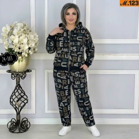 Костюм