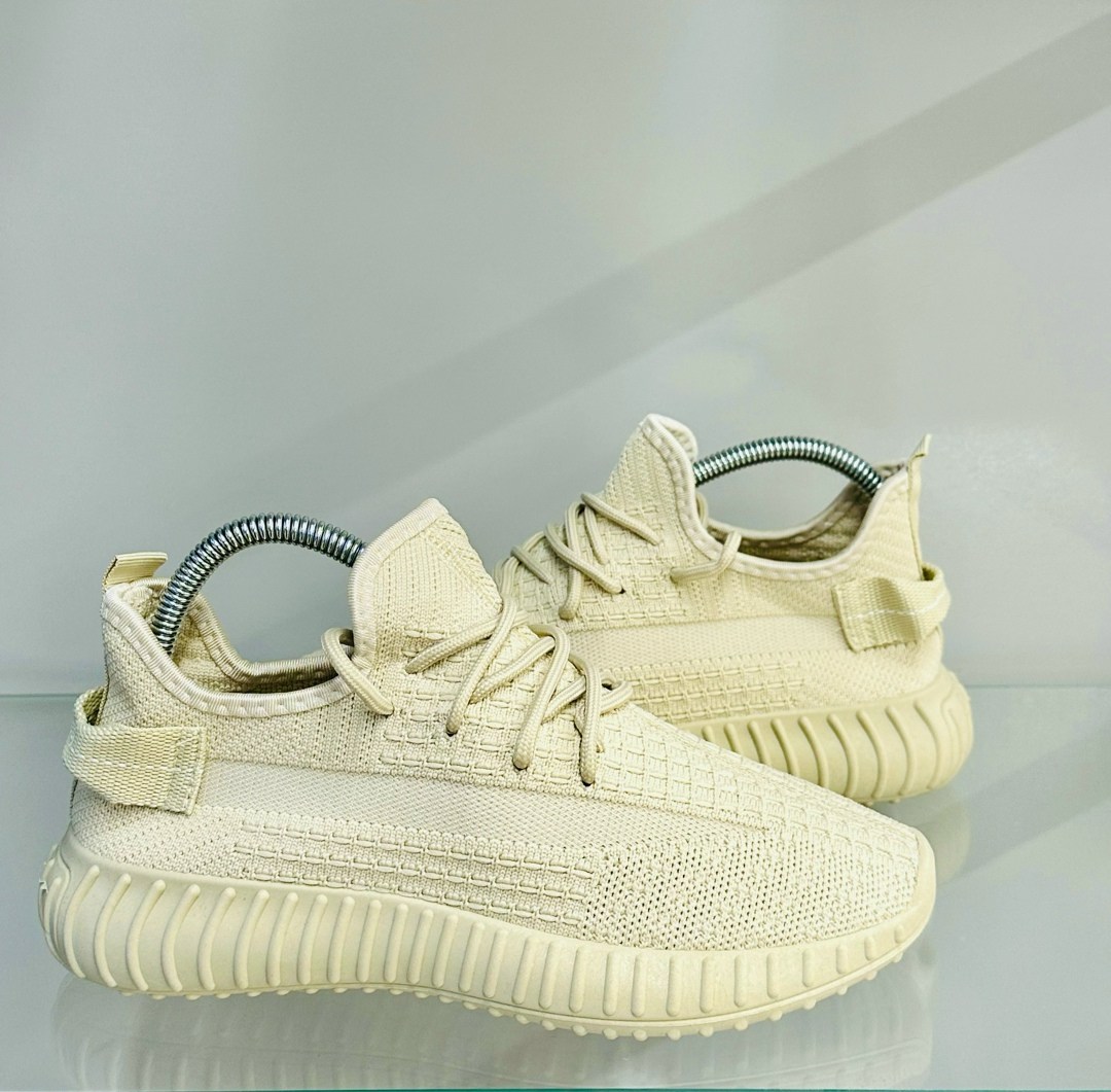 кроссовки женскиe,кроссовки ,кроссовки,adidas yeezy boost 350,adidas yeezy boost 350 v2 sulfur