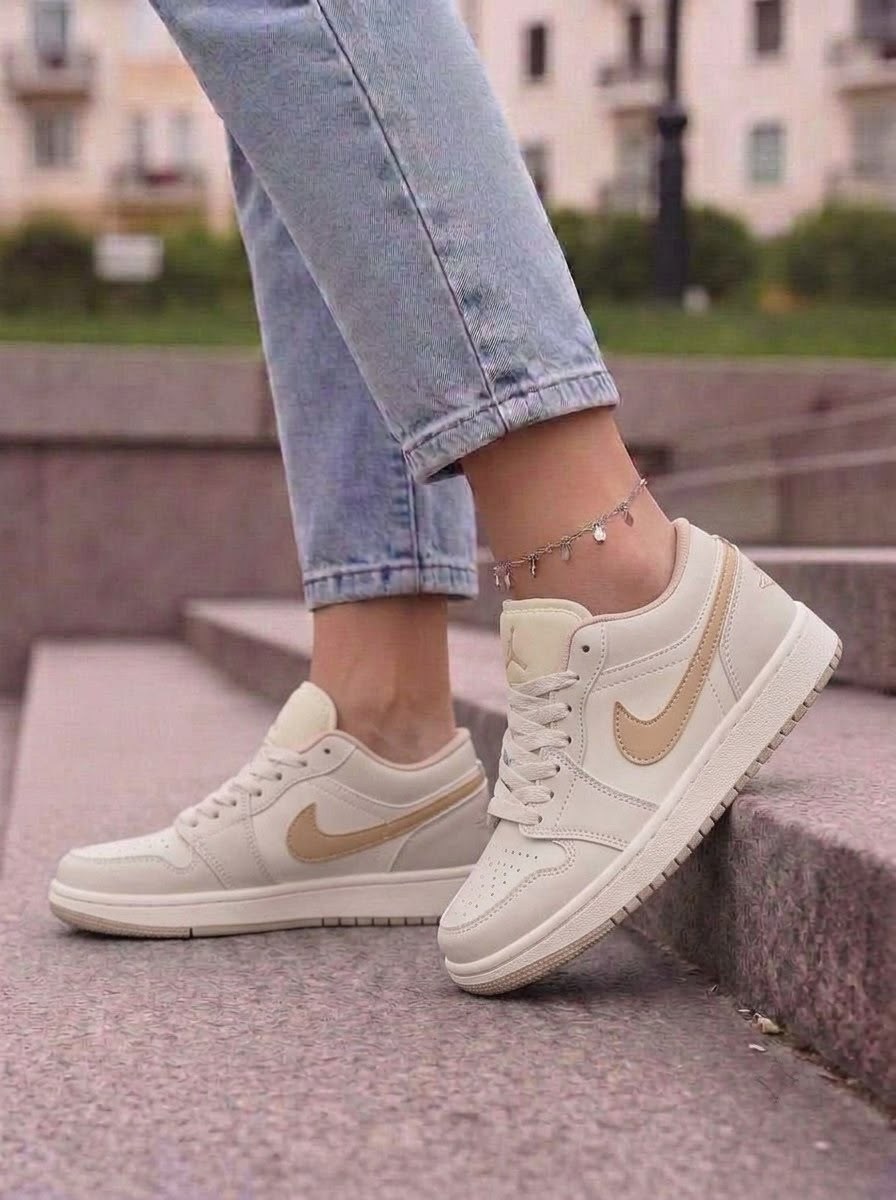 кроссовки,спортивная ,кроссовки женскиe,женские модные кроссовки,nike air jordan 1 low se