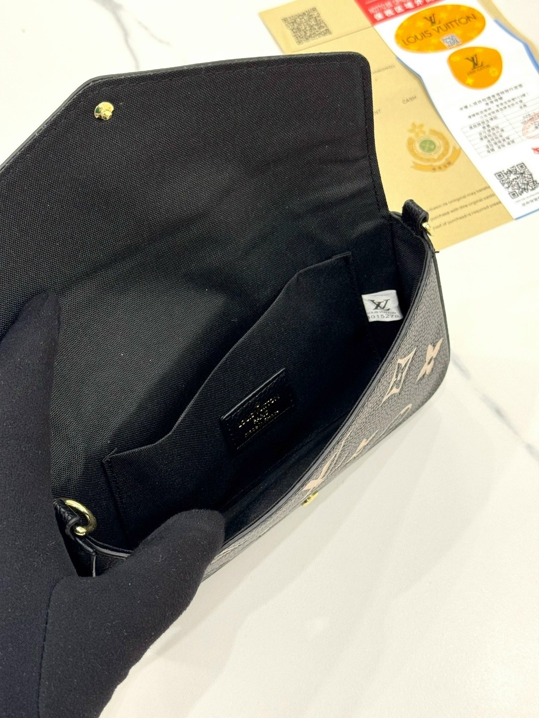 сумкa louis vuitton,louis vuitton pochette,женская сумка louis vuitton,louis vuitton monogram,сумка клатч louis vuitton