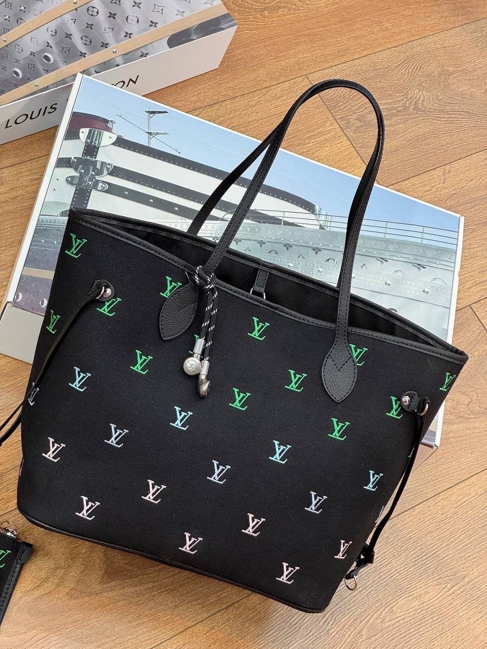 сумка louis vuitton,женская сумка louis vuitton,сумки для женщин,сумка,луи виттон сумка