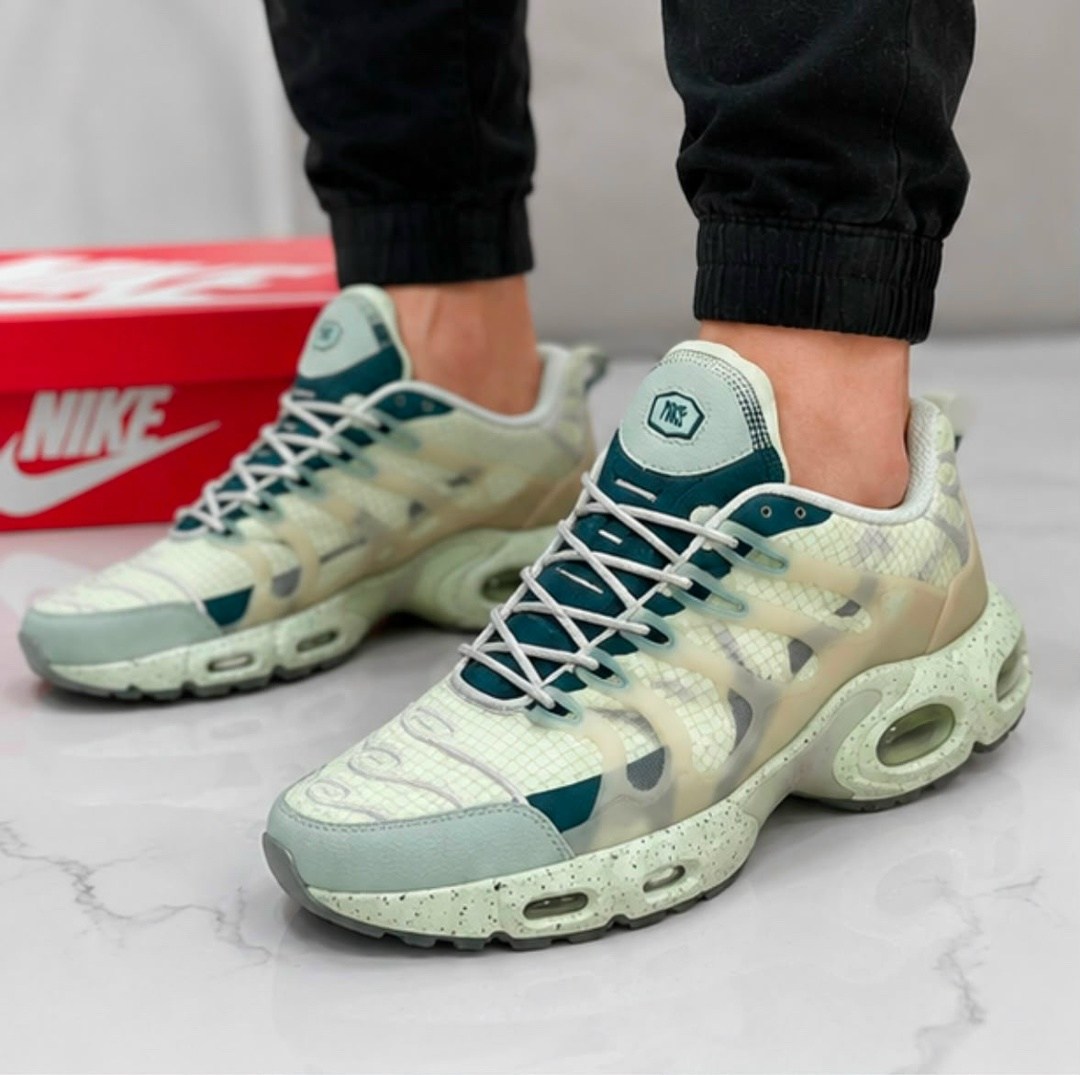 nike air max plus tn,кроссовки nike air max plus tn,nike air max tn plus black,кроссовки,кроссовки nike air max plus tn terrascape