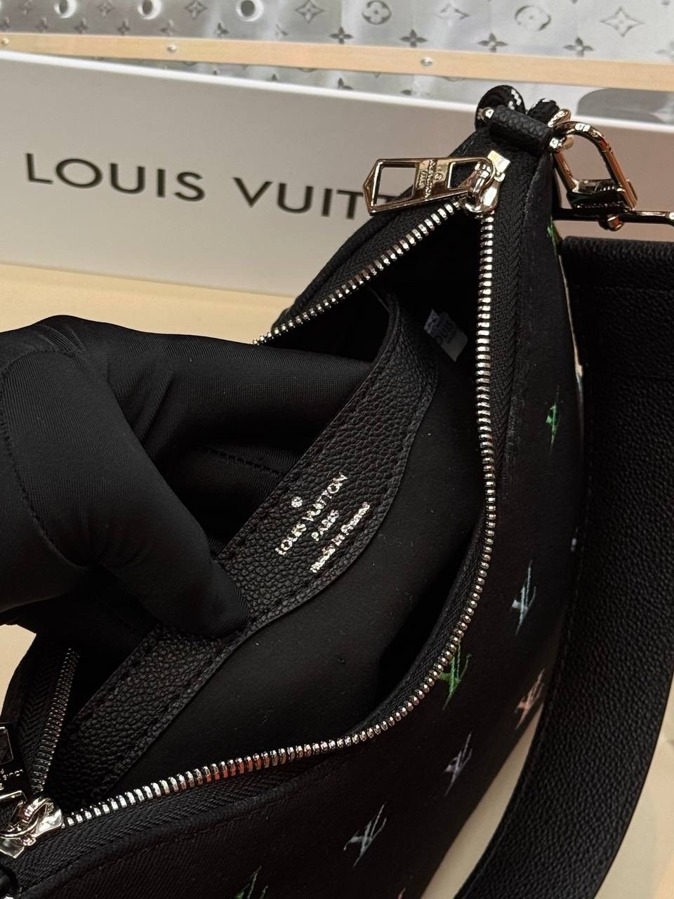 louis vuitton сумка на плечо,сумкa louis vuitton,louis vuitton женская сумка,женская сумка через плечо louis vuitton,сумка через плечо louis vuitton