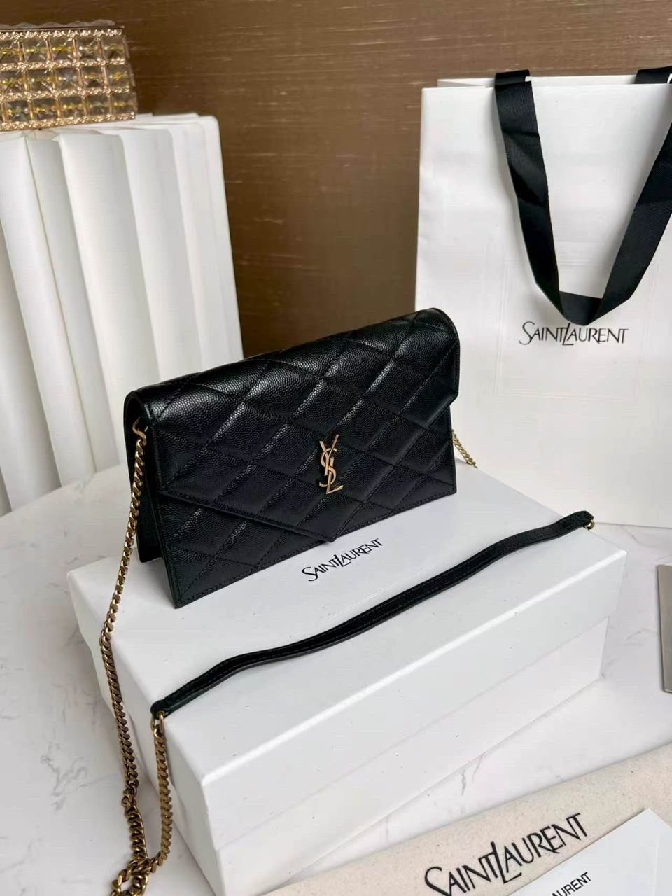 сумка yves saint laurent,сумка ив сен лоран белая,сумка с цепочкой,сумка модная,ysl сумка