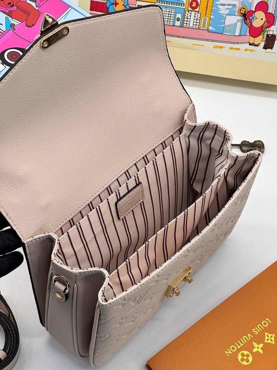 сумка louis vuitton pochette metis,сумка louis vuitton,louis vuitton pochette metis,louis vuitton женская сумка,louis vuitton pochette