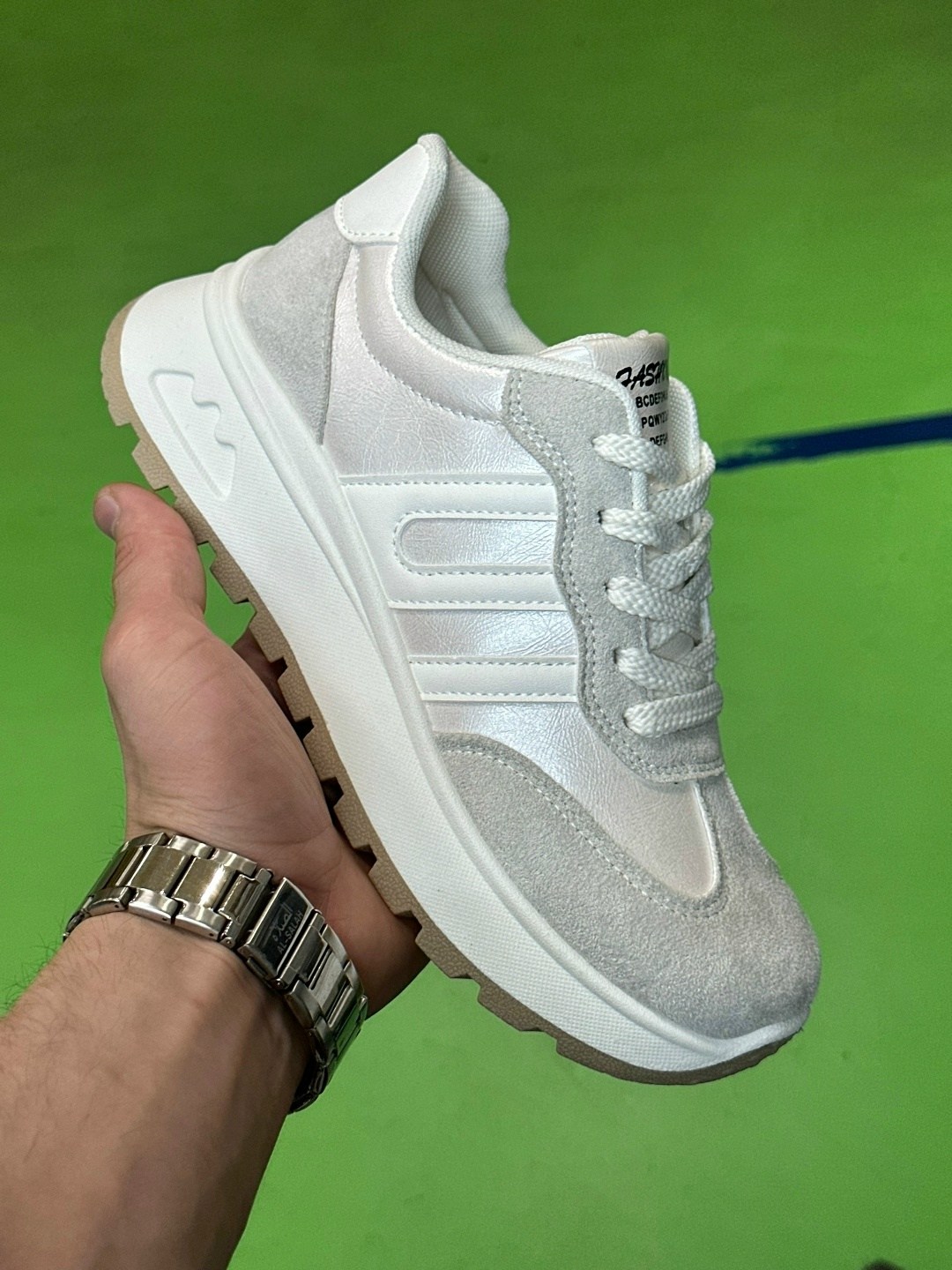 ,мужские кроссовки,мужская  кроссовки,кроссовка,кроссовки adidas
