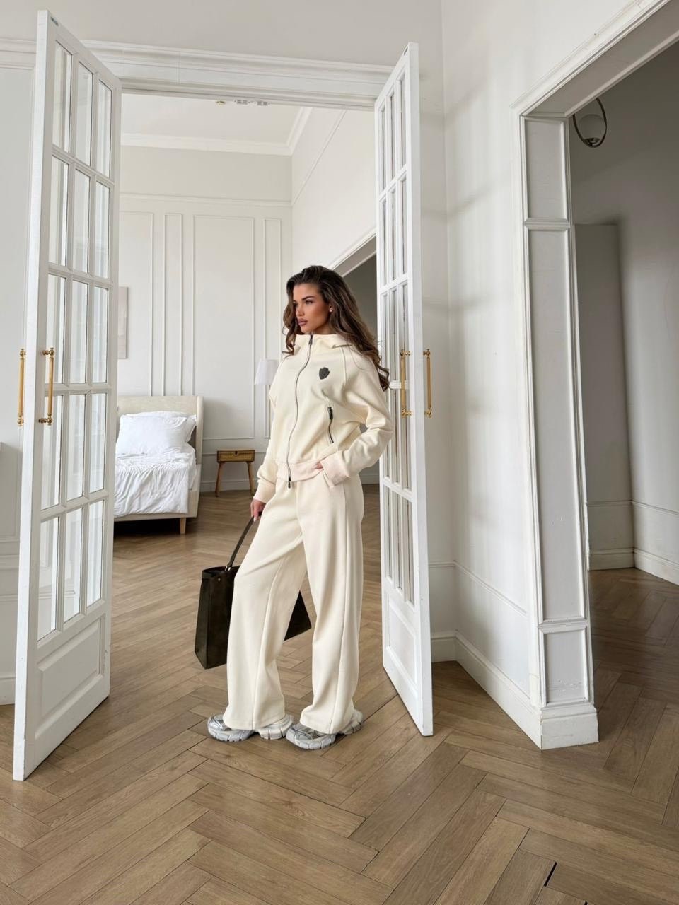 спортивный костюм brunello cucinelli,костюм brunello cucinelli,стильные костюмы,брючный костюм,костюм с брюками