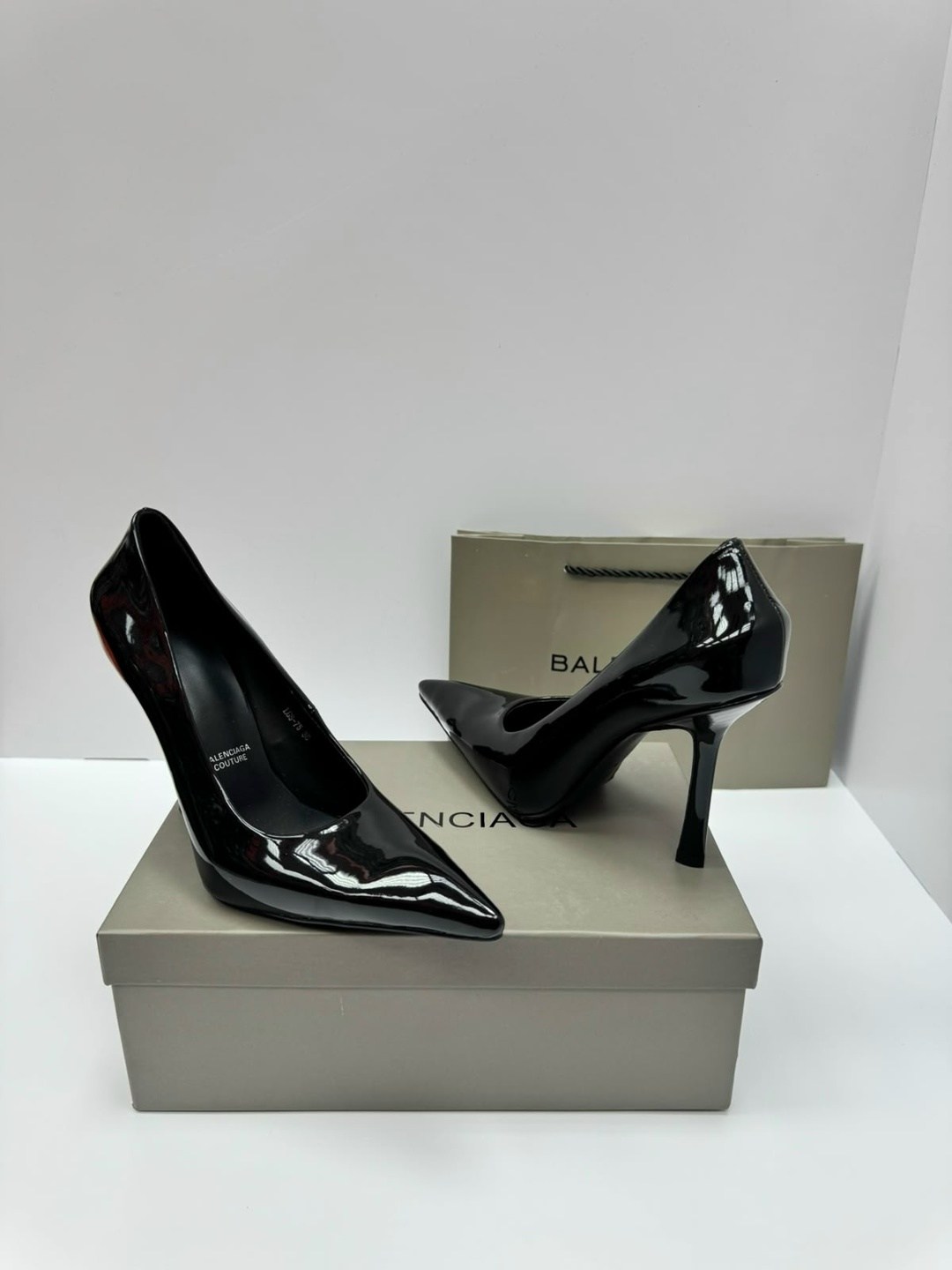 ,туфли женские,туфли лаковые,balenciaga туфли,черные туфли