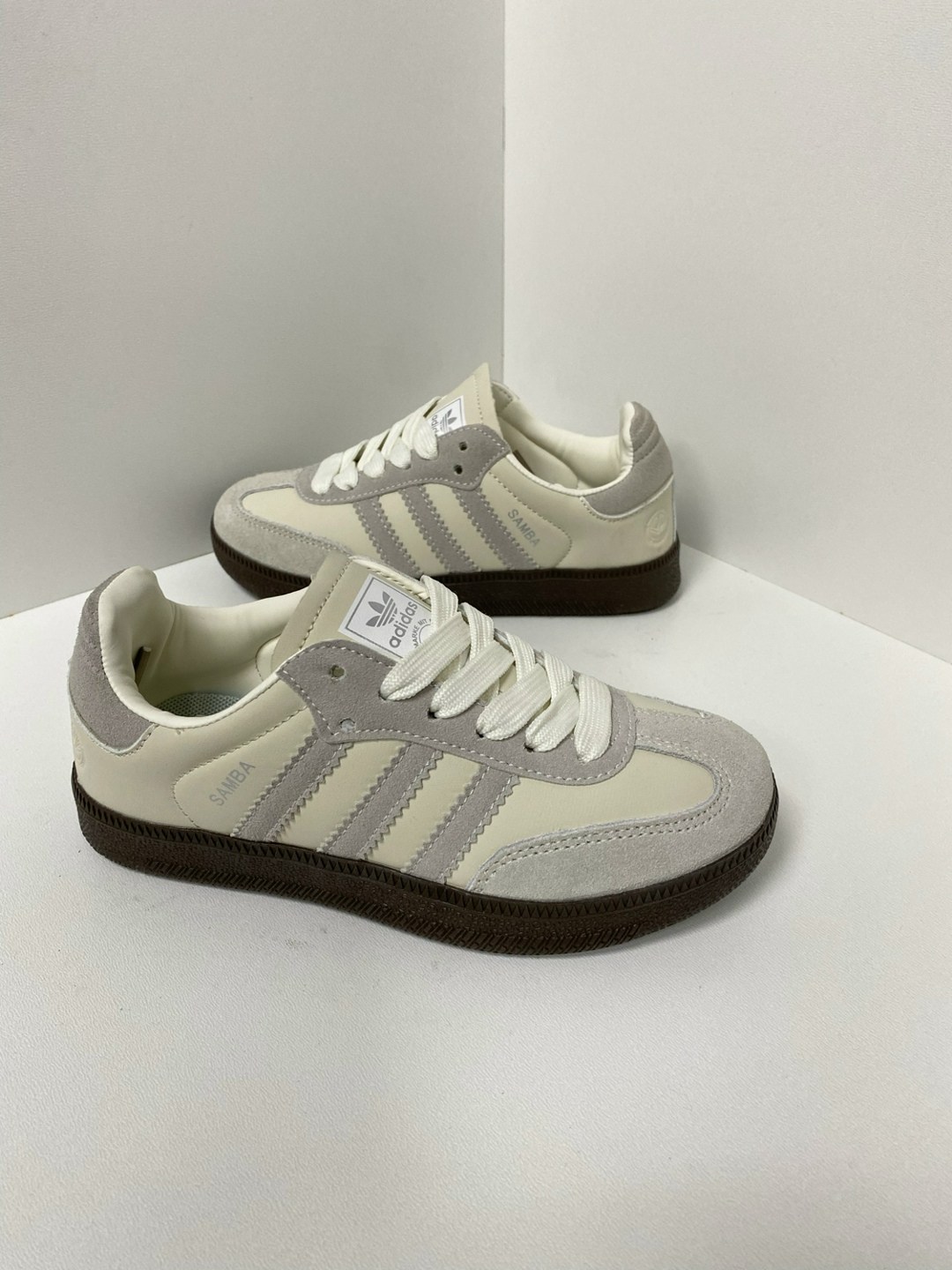 кроссовки adidas samba,кроссовки adidas spezial,кроссовки adidas,,adidas samba og maroon gold metallic