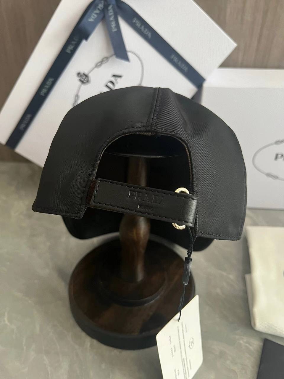 prada бейсболка,кепка прада,бейсболка кепка,кепка prada,шляпа prada