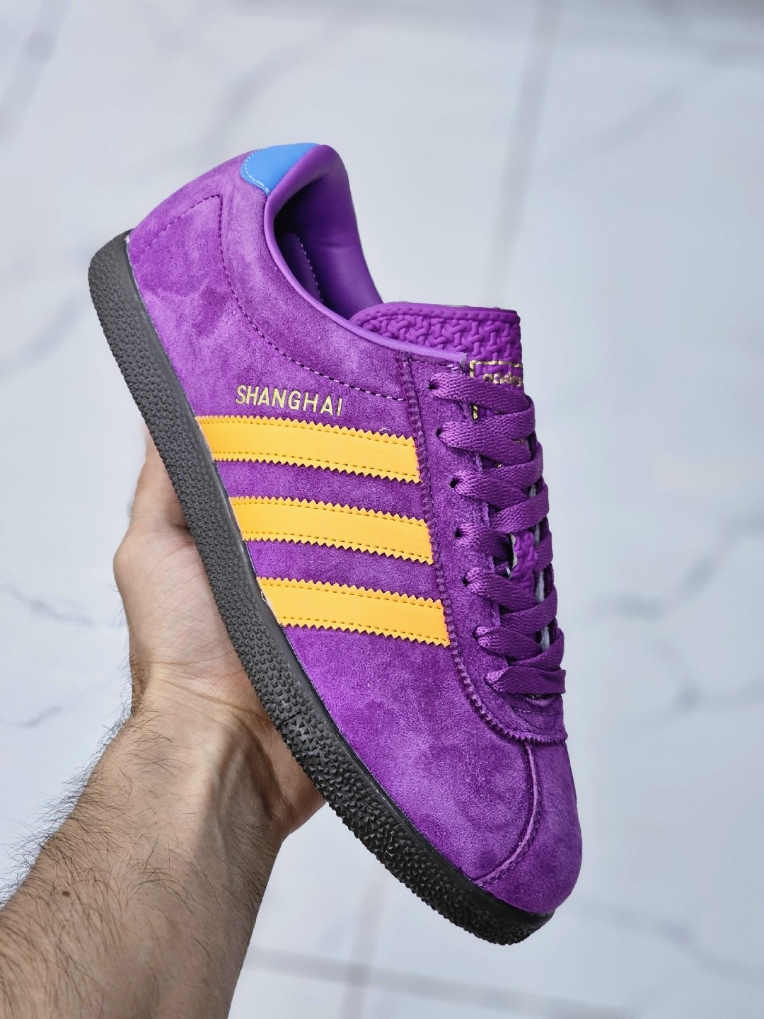 кроссовки adidas london 96 black scarlet,london 96 adidas,adidas originals london 96 core black sneakers,adidas london 96 core black,white & better scarlet,adidas london 96 black scarlet