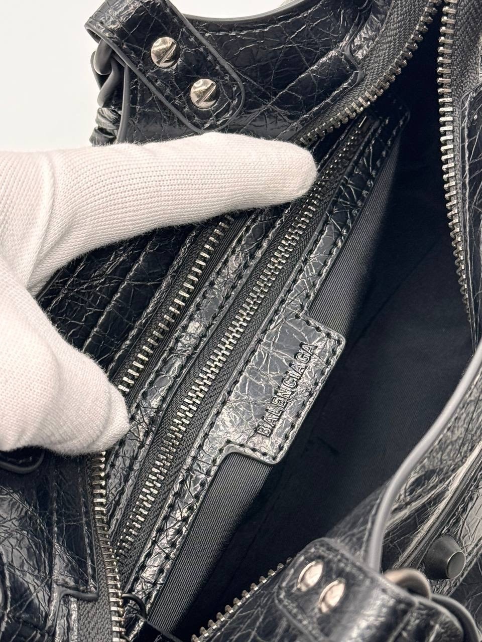 баленсиага сумка neo cagole siti,баленсиага сумка,сумка balenciaga,сумка женская balenciaga,balenciaga motorcycle bag black