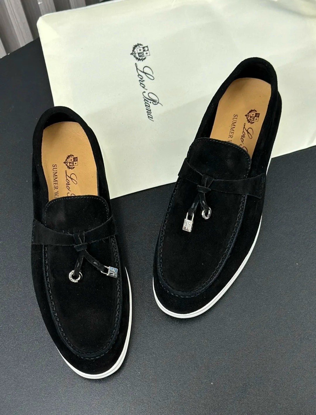 лоферы из натуральной замши loro piana,loro piana лоферы,,лоферы натуральные,лоферы из натуральной замши