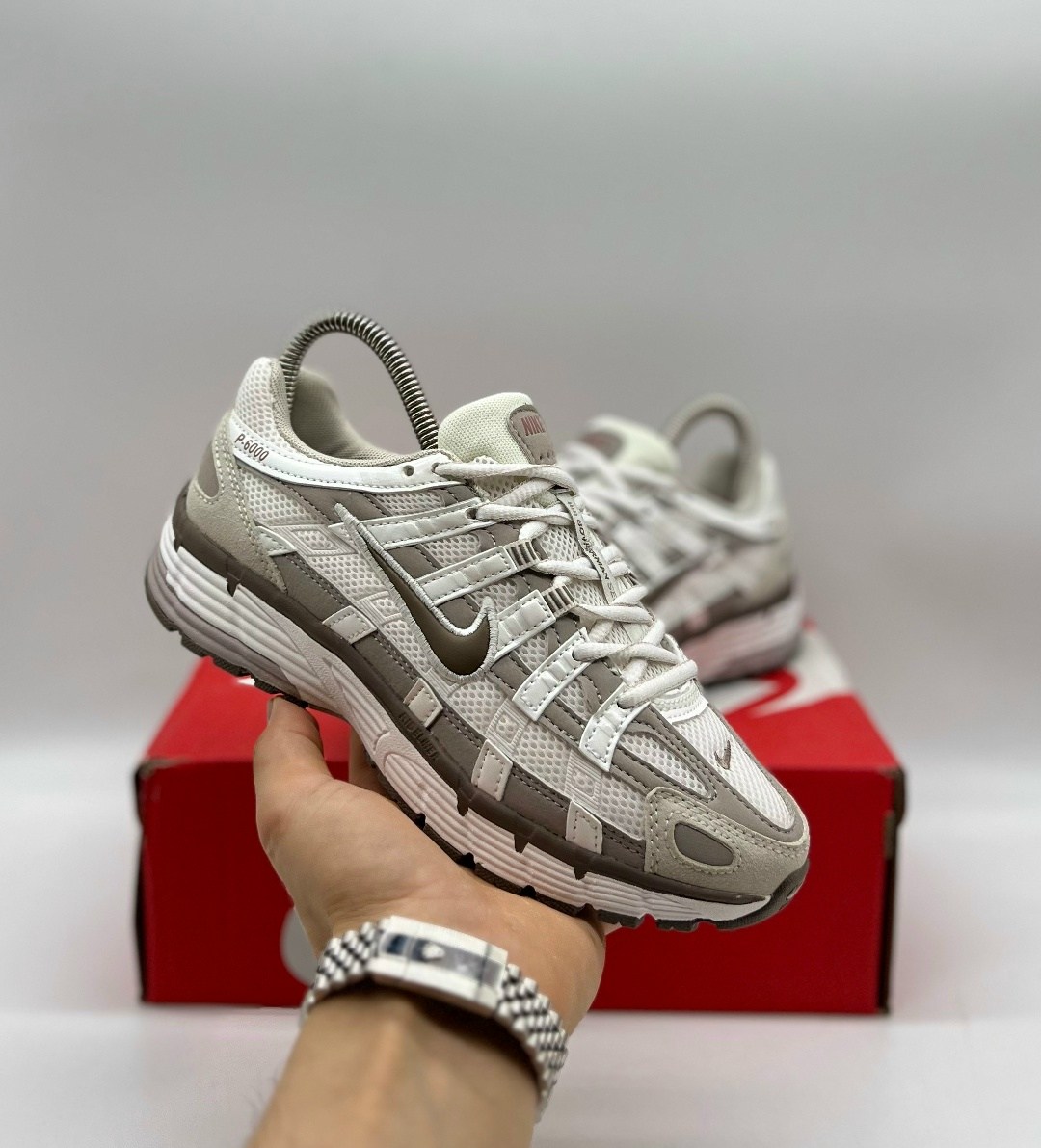 кроссовки nike p-6000,nike p-6000,женские кроссовки nike p-6000 цвет белый,женские кроссовки nike p-6000 цвет белый арт fv6603-101,nike p-6000 "metallic silver"