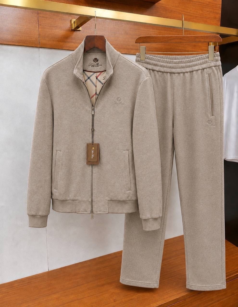 спортивный костюм brunello cucinelli,спортивный костюм loro piana,спортивный костюм мужской loro piana,костюм loro piana,мужские спортивные костюмы
