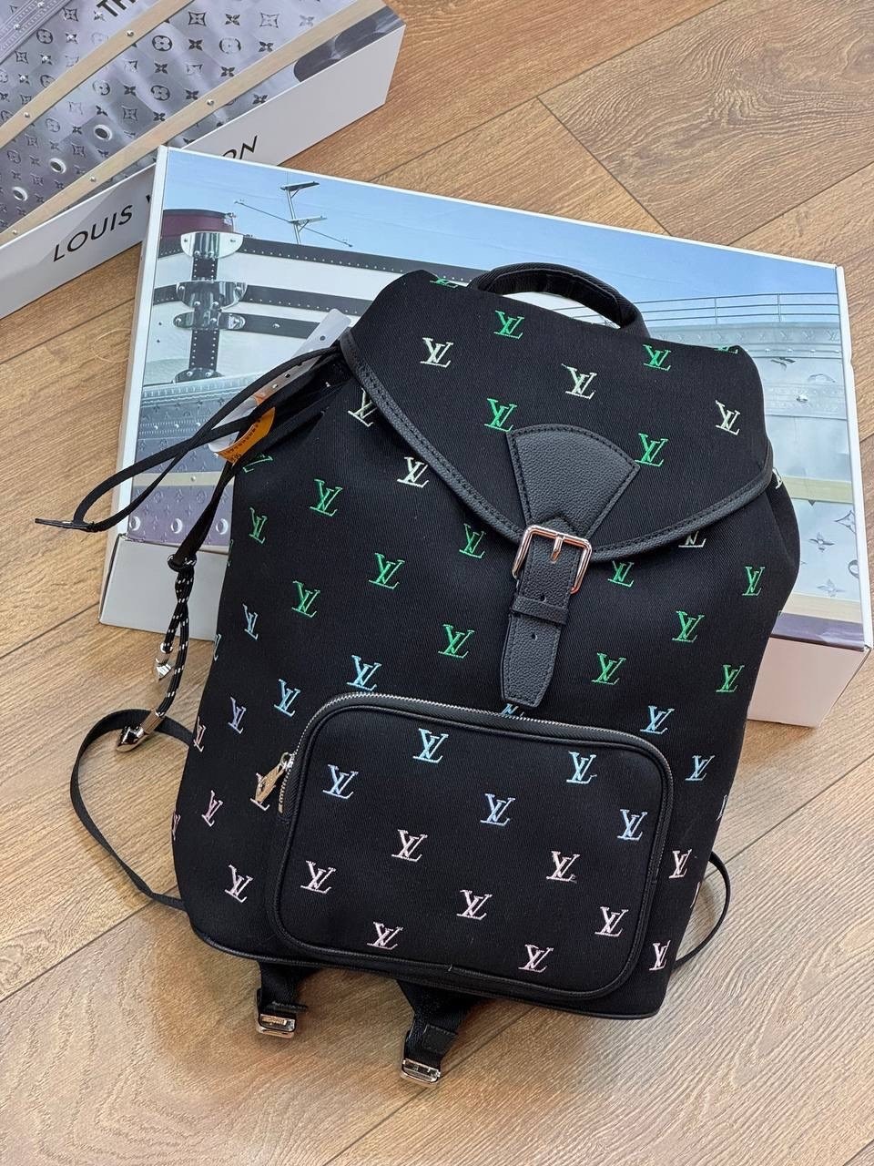 louis vuitton рюкзак,рюкзак луи виттон,луи виттон рюкзак черный,рюкзак женский луи виттон,рюкзак луи витон