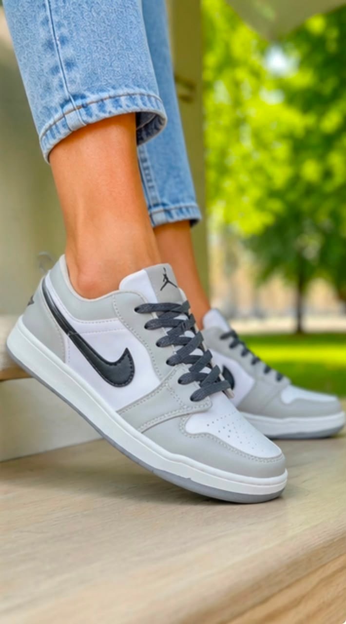 кроссовки женские nike air jordan 1,nike air jordan 1 low,кроссовки nike air jordan 1 low,air jordan 1 low black white,кроссовки nike air jordan 1 low black