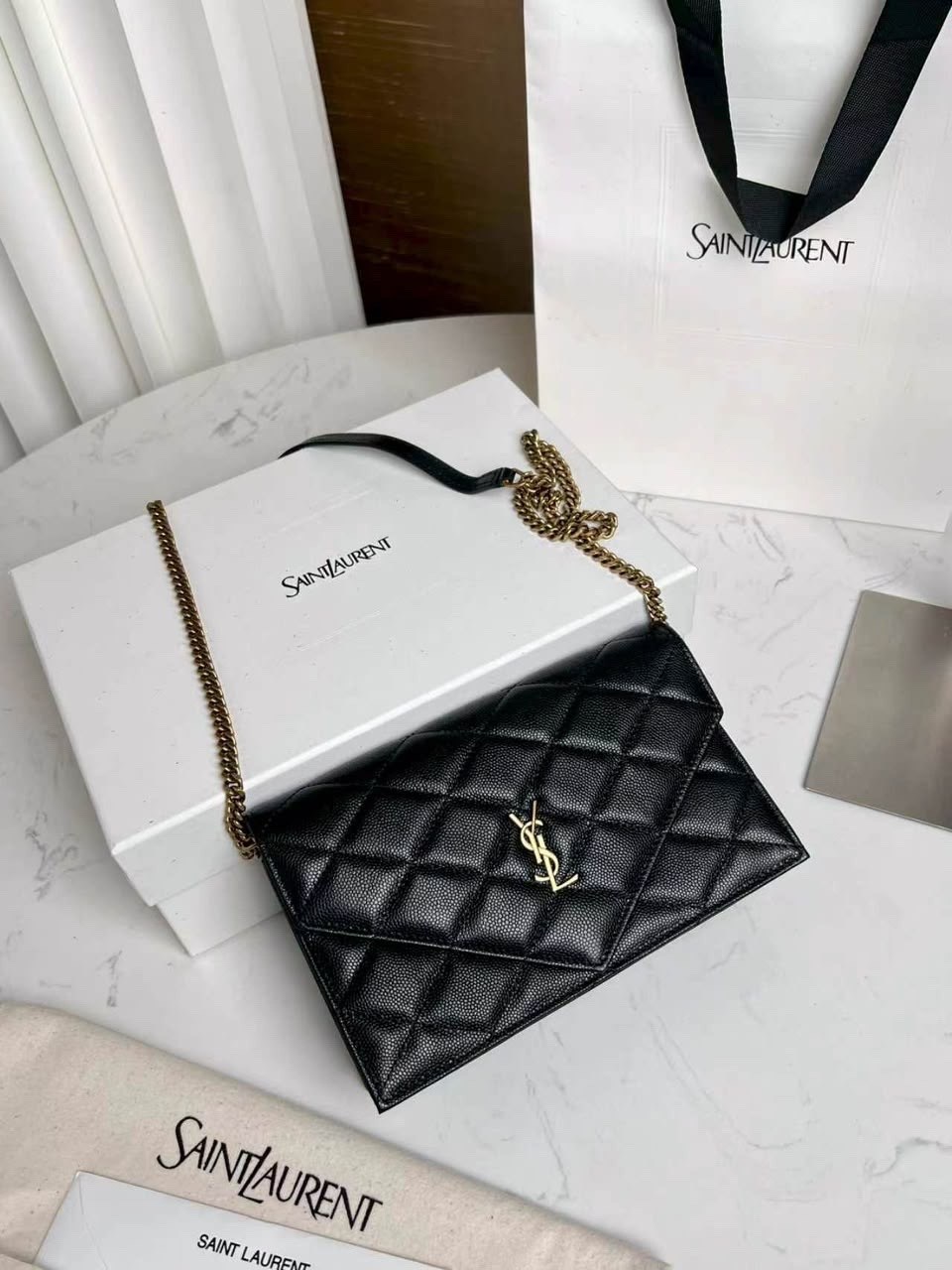 сумка yves saint laurent,сумка ив сен лоран белая,сумка с цепочкой,сумка модная,ysl сумка