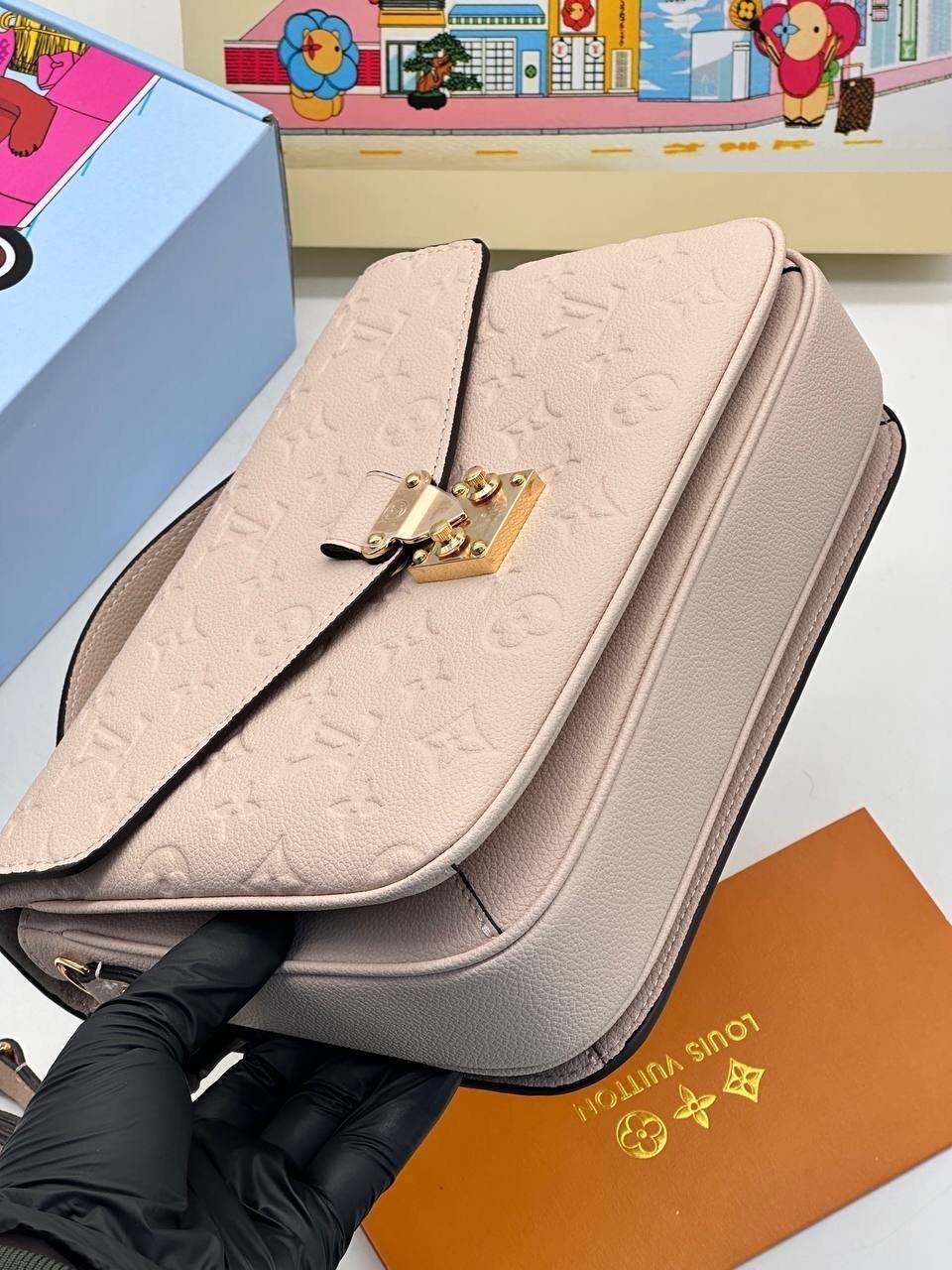 сумка louis vuitton pochette metis,сумка louis vuitton,louis vuitton pochette metis,louis vuitton женская сумка,louis vuitton pochette