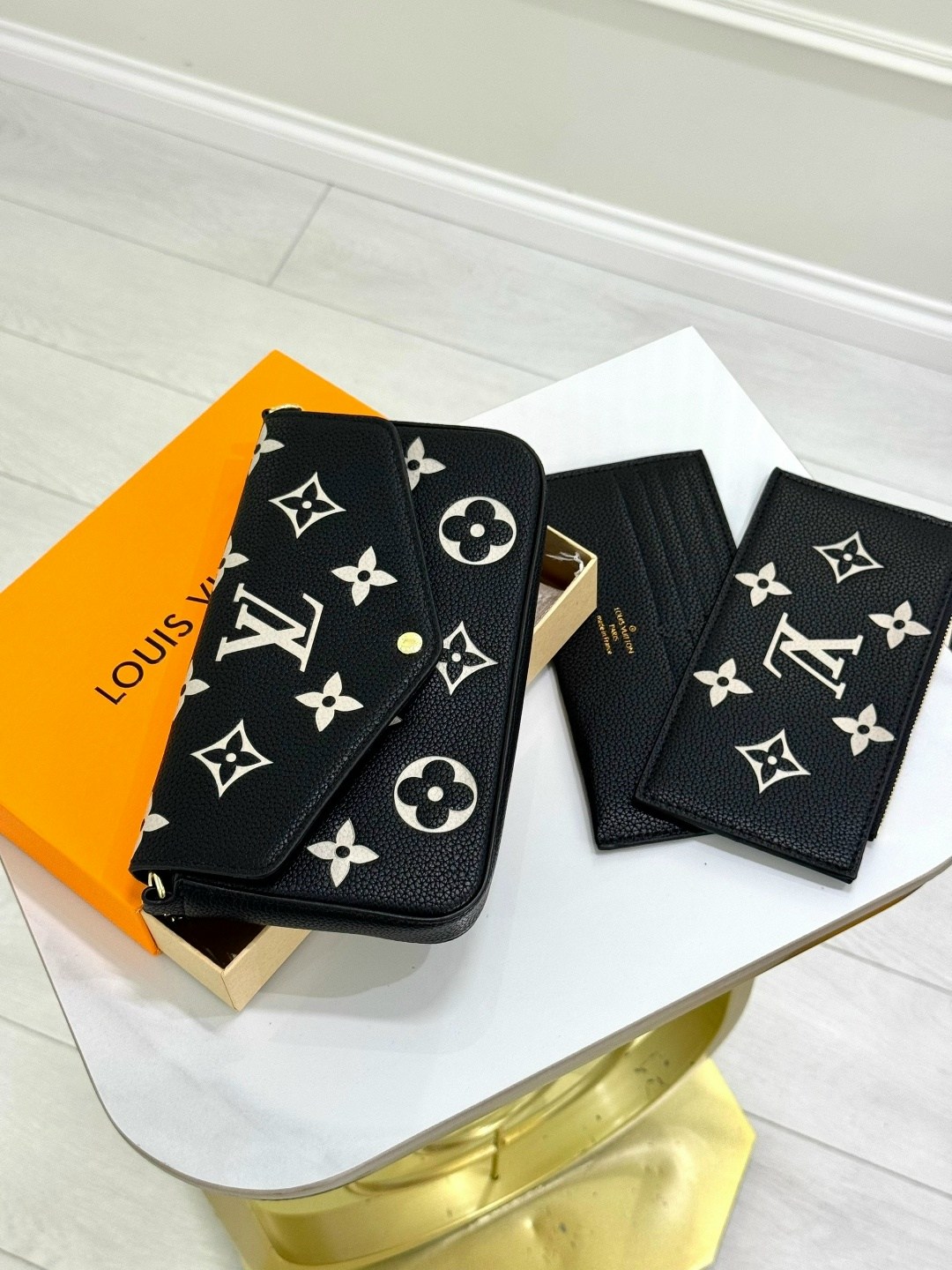 сумкa louis vuitton,louis vuitton pochette,женская сумка louis vuitton,louis vuitton monogram,сумка клатч louis vuitton