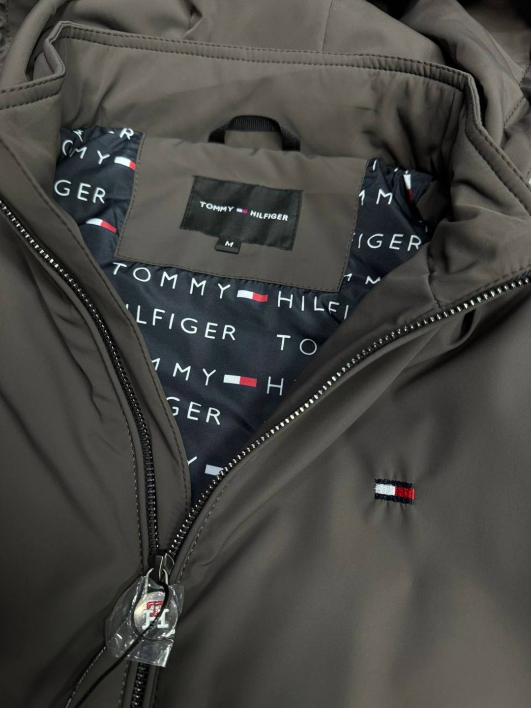 куртка tommy hilfiger,зимняя куртка tommy hilfiger хаки,демисезонная куртка tommy hilfiger,мужская куртка tommy hilfiger,зимняя куртка tommy hilfiger