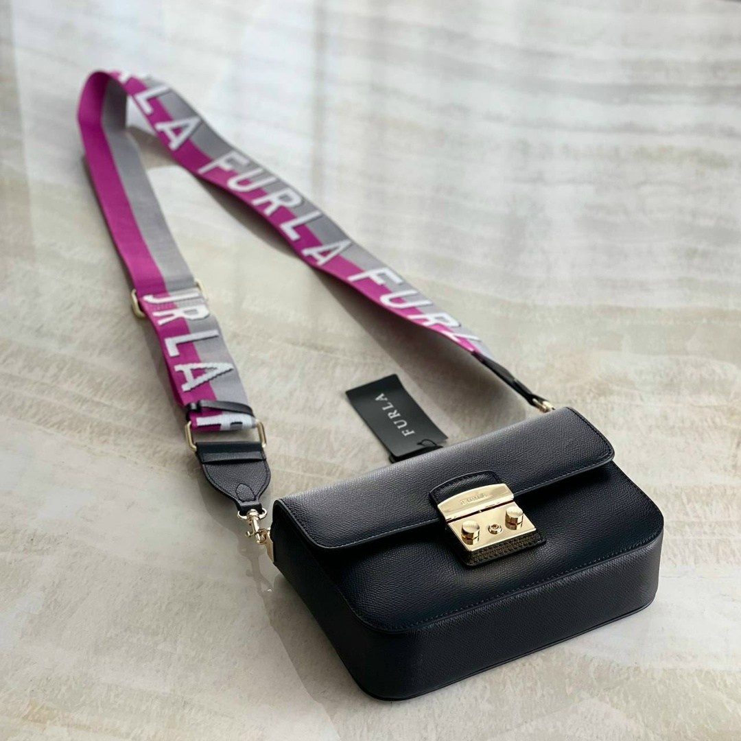 женская сумка furla,сумка furla,сумка фурла белла,сумка фурла с клапаном,сумка