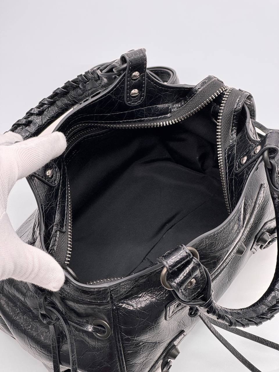 баленсиага сумка neo cagole siti,баленсиага сумка,сумка balenciaga,сумка женская balenciaga,balenciaga motorcycle bag black