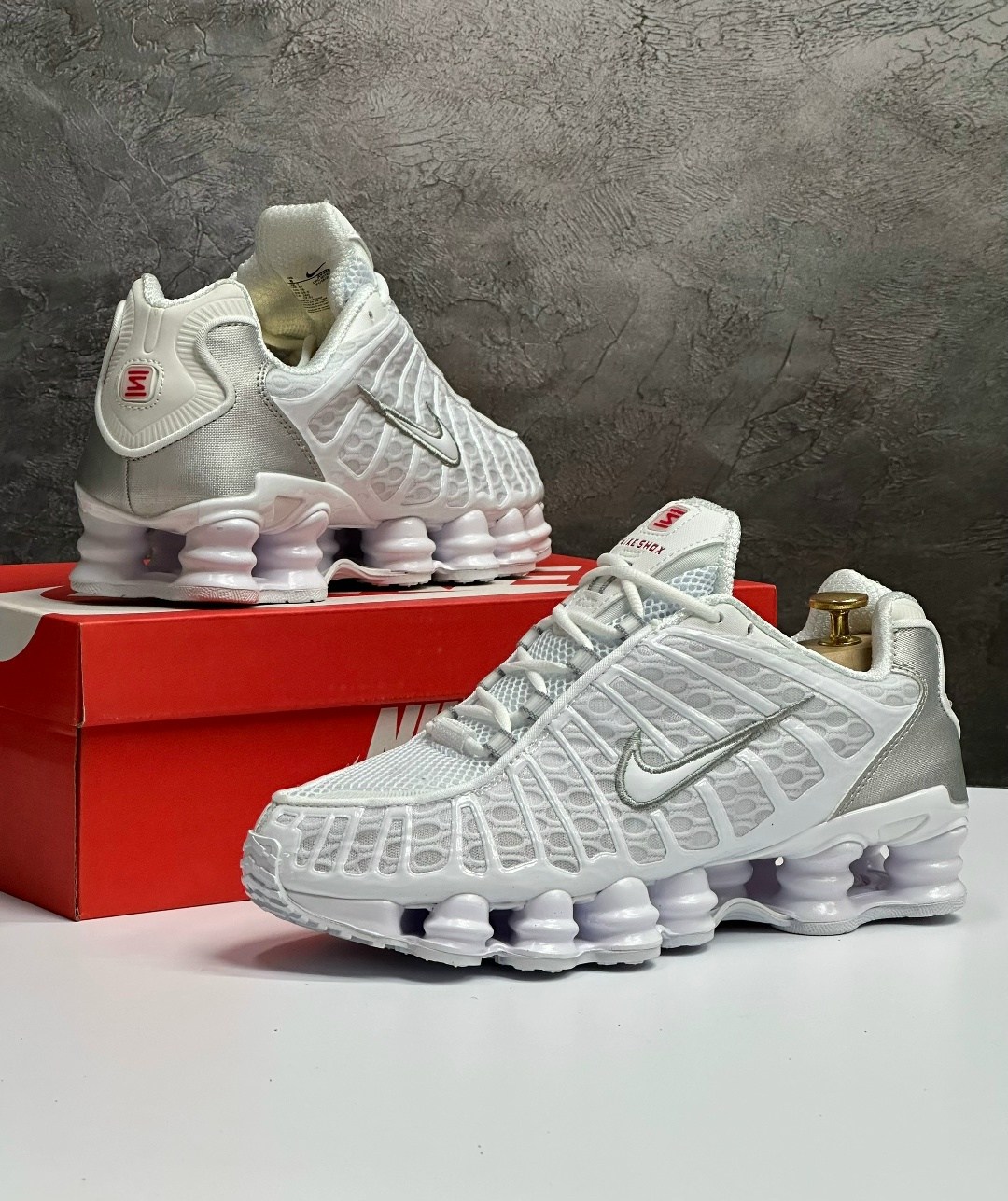 nike shox tl white metallic silver,кроссовки nike shox tl,кроссовки,кроссовки nike shox tl белые,кроссовки nike