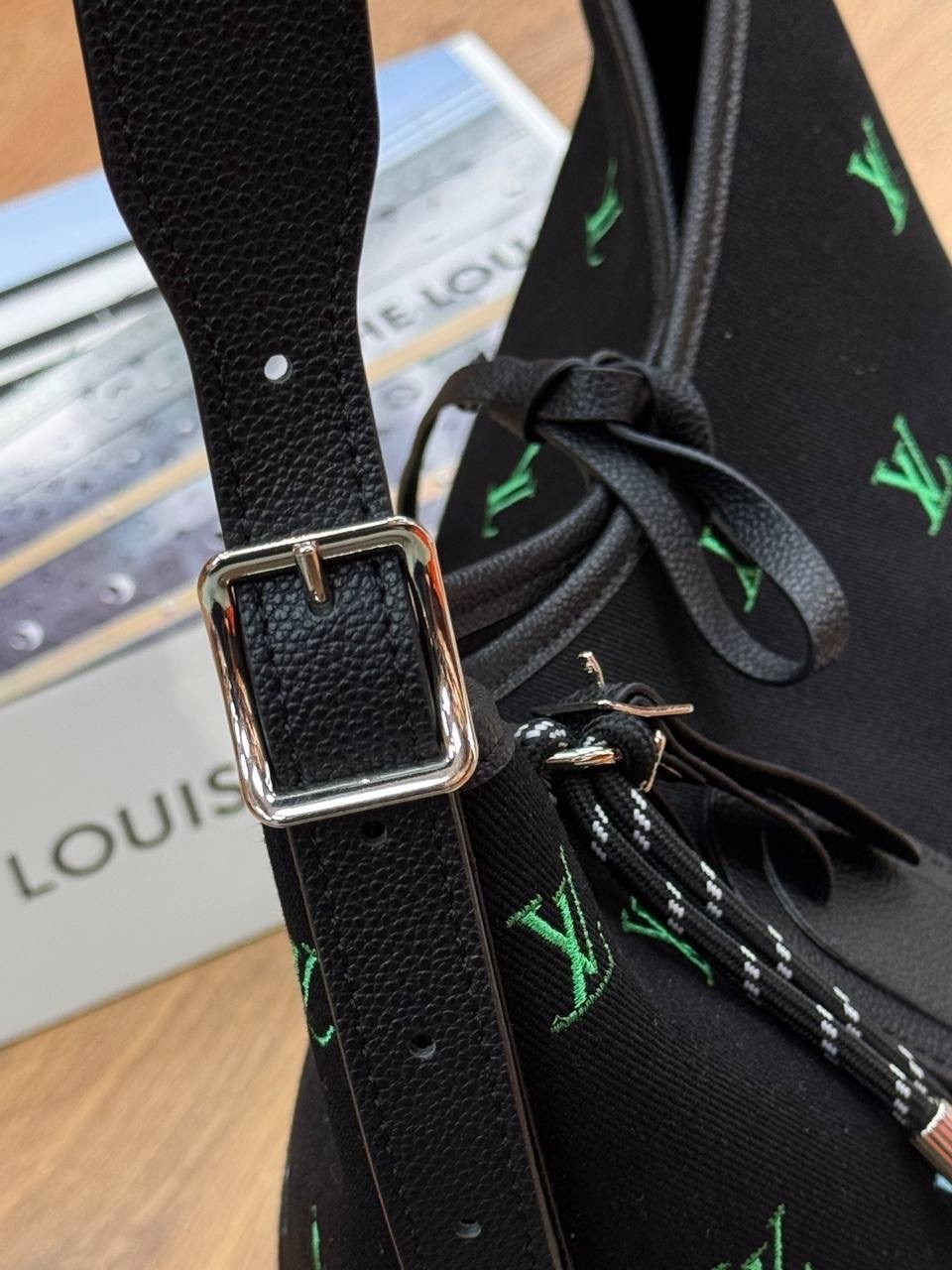 сумка louis vuitton женская,louis vuitton сумка на плечо,cумка louis vuitton,сумка на плечо louis vuitton lv,louis vuitton сумка багет