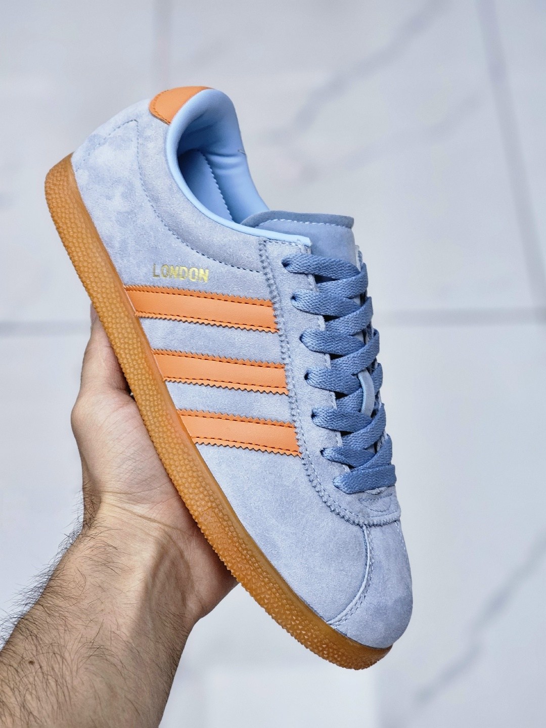 кроссовки adidas london 96 black scarlet,london 96 adidas,adidas originals london 96 core black sneakers,adidas london 96 core black,white & better scarlet,adidas london 96 black scarlet