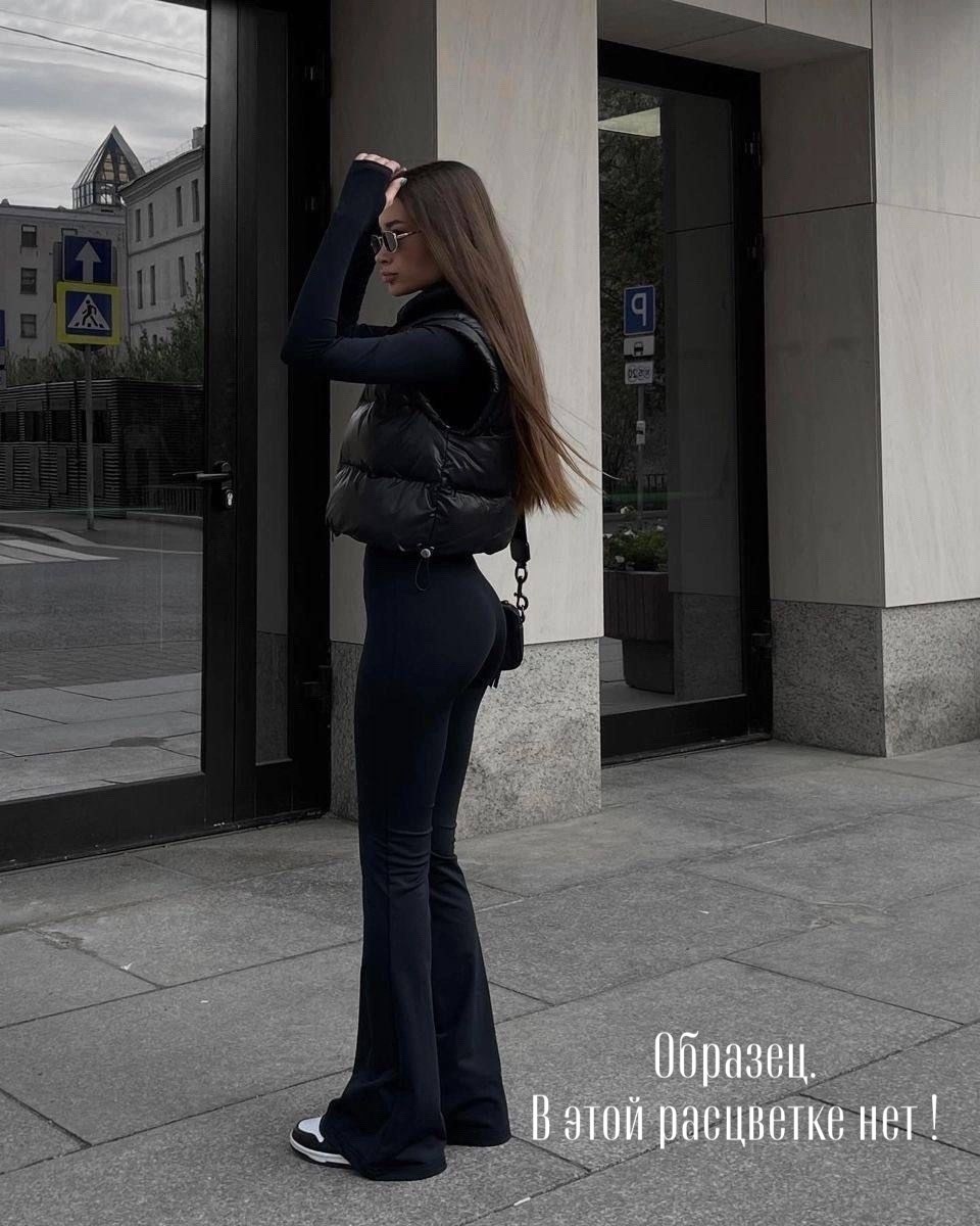 черные штаны клеш,штаны клеш,штаны клеш от колена,черные брюки клеш,стиль одежды