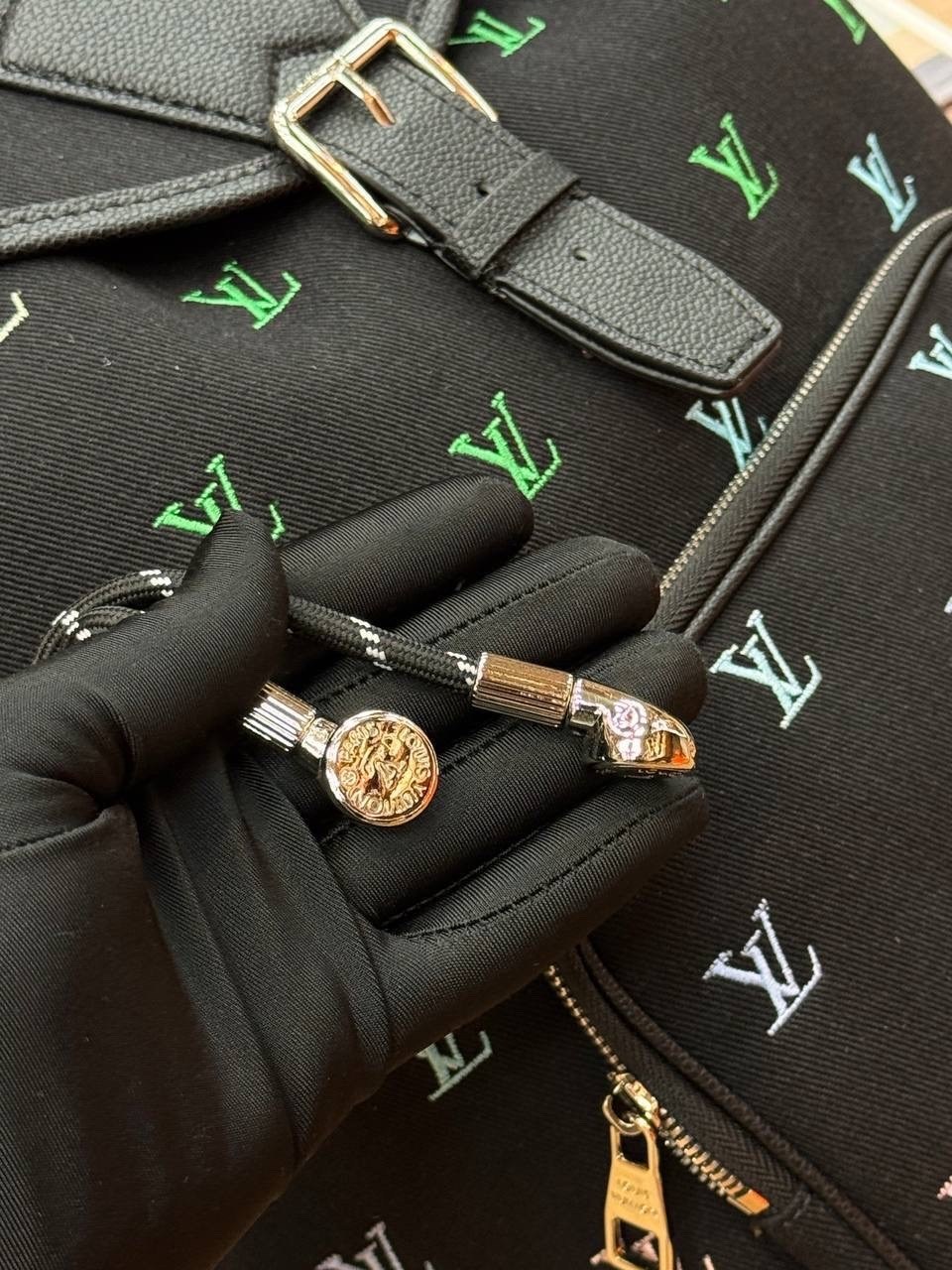louis vuitton рюкзак,рюкзак луи виттон,луи виттон рюкзак черный,рюкзак женский луи виттон,рюкзак луи витон