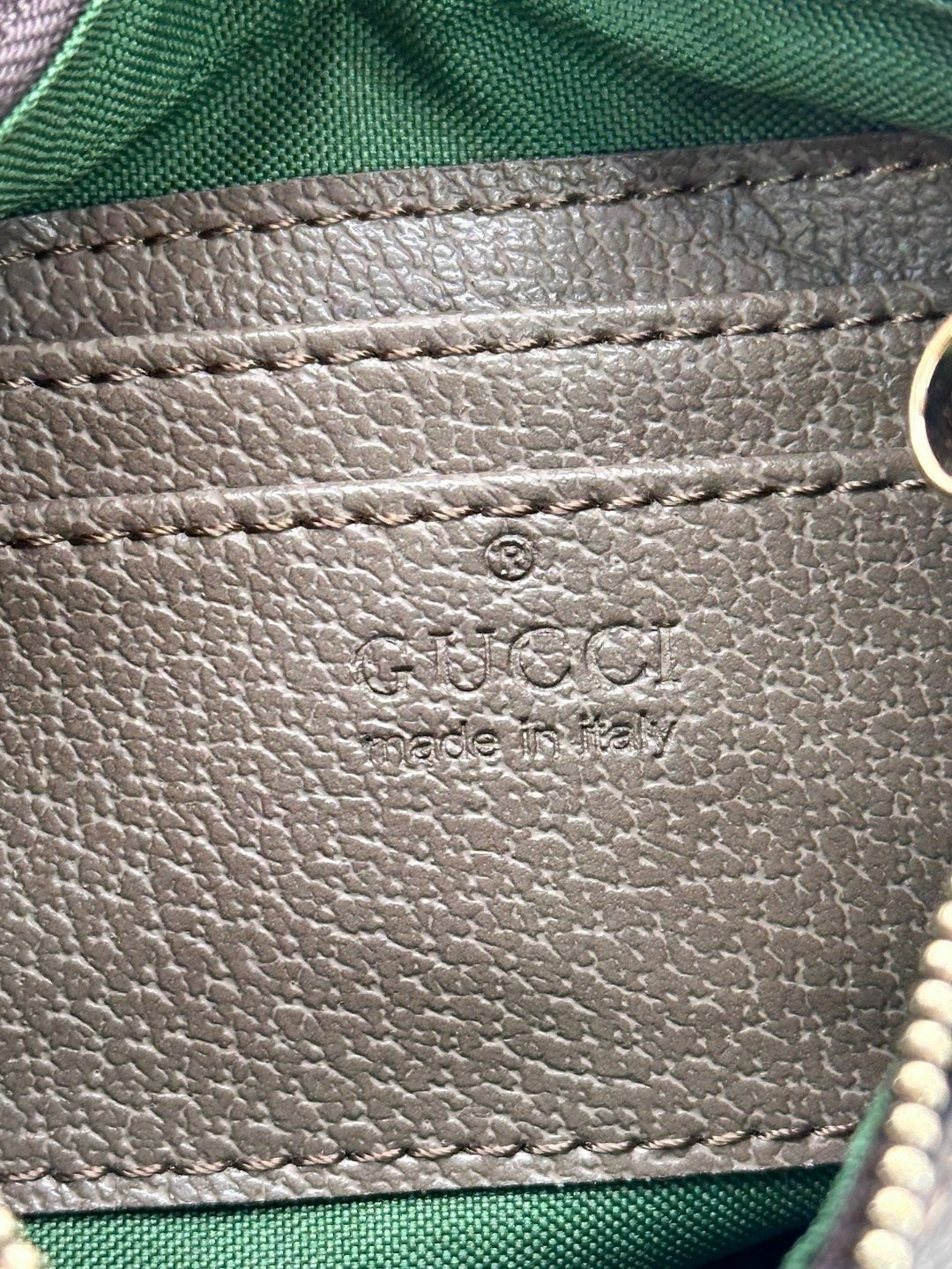 gucci сумка,сумка женская gucci,гуччи сумка женская,сумка гуччи,сумки малышки гуччи