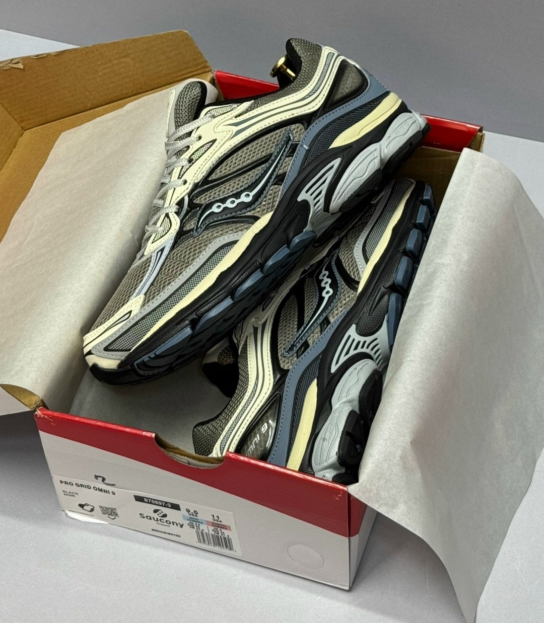 кроссовки saucony progrid omni 9,saucony кроссовки,saucony progrid omni 9,кроссовки progrid omni 9 saucony серый,saucony progrid triumph 4