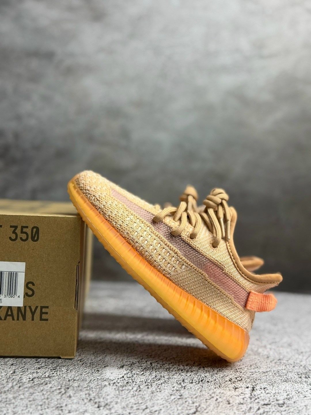 adidas yeezy boost 350 v 2,кроссовки adidas yeezy boost 350,adidas yeezy boost 350 оранжевые,adidas yeezy boost 350,yeezy boost 350 v 2