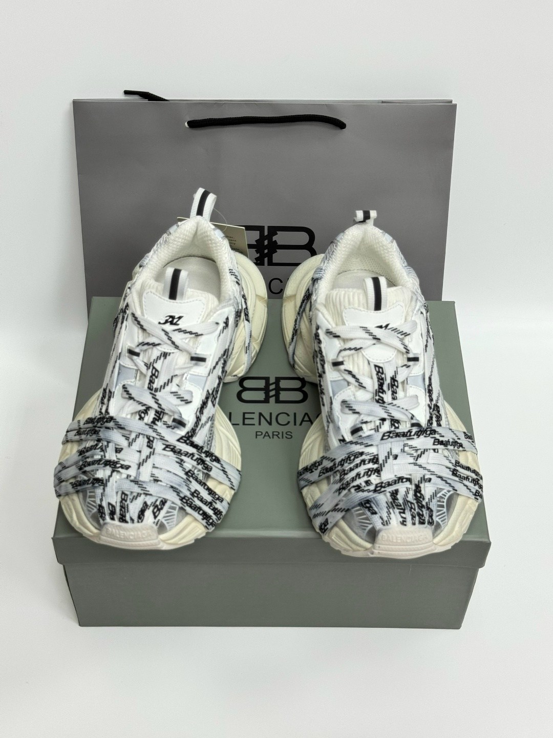 кроссовки женские balenciaga,кроссовки 3xl sneaker массивные на шнуровке balenciaga,кроссовки balenciaga,кроссовки баленсиага женские оригинал,баленсиаги женские