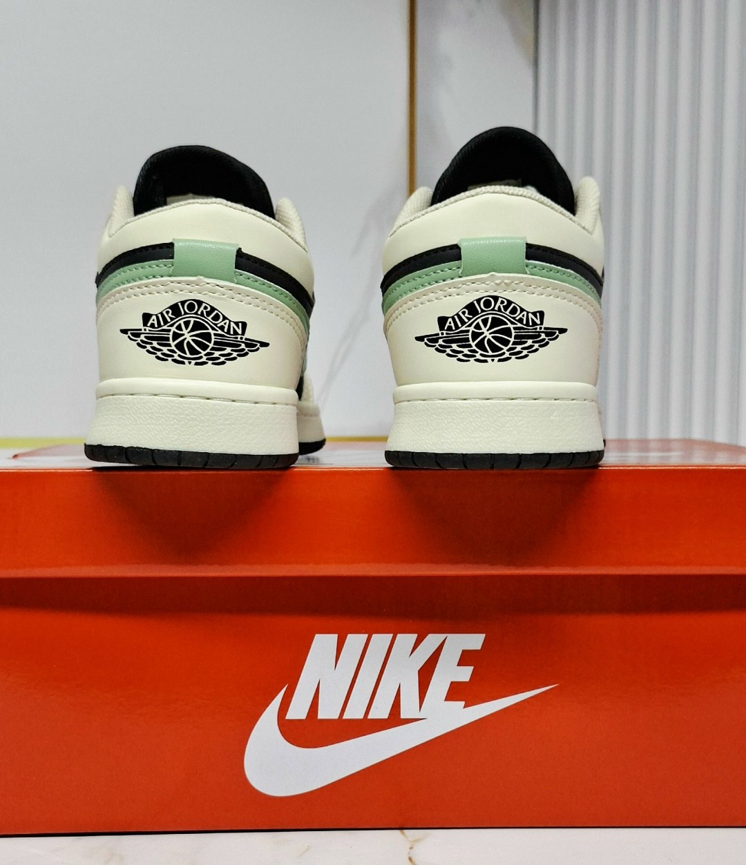 кроссовки,,женские кроссовки,кроссовки модные,кроссовки nike air jordan