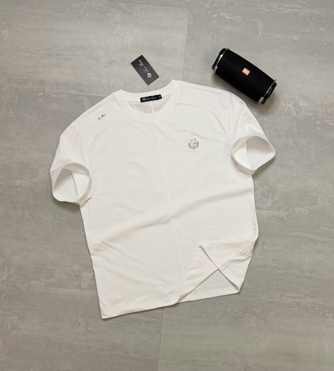 футболка loro piana,футболка мужская,футболки для мужчин,футболка версаче мужская оригинал,футболка с гербом