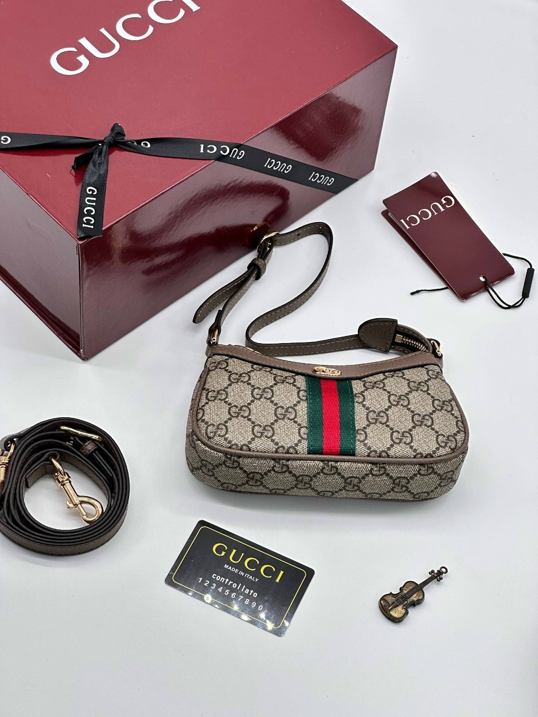 повседневная женская сумка gucci,сумка gucci,женская сумка gucci,сумка гуччи,сумка гуччи женская