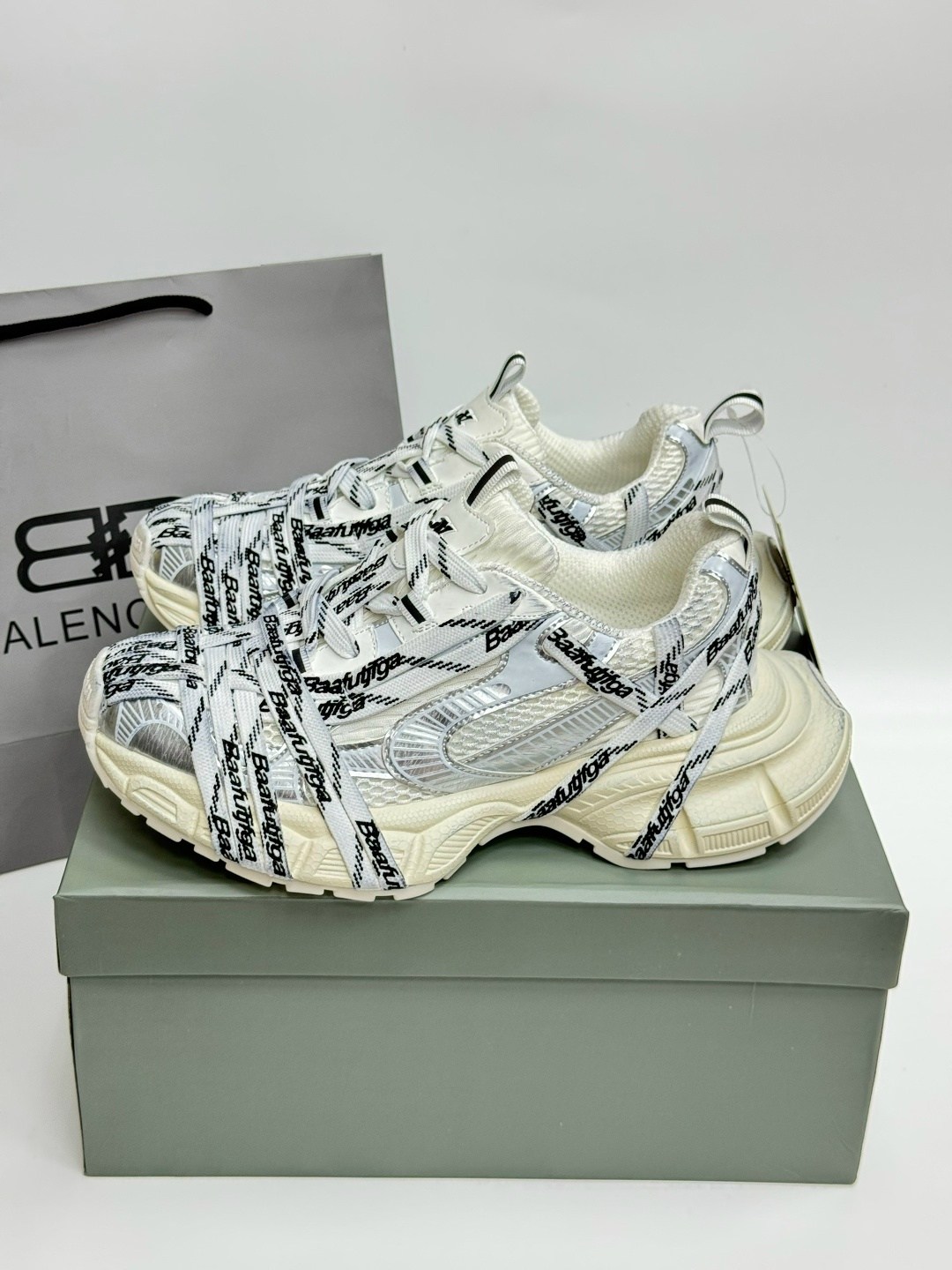 кроссовки женские balenciaga,кроссовки 3xl sneaker массивные на шнуровке balenciaga,кроссовки balenciaga,кроссовки баленсиага женские оригинал,баленсиаги женские