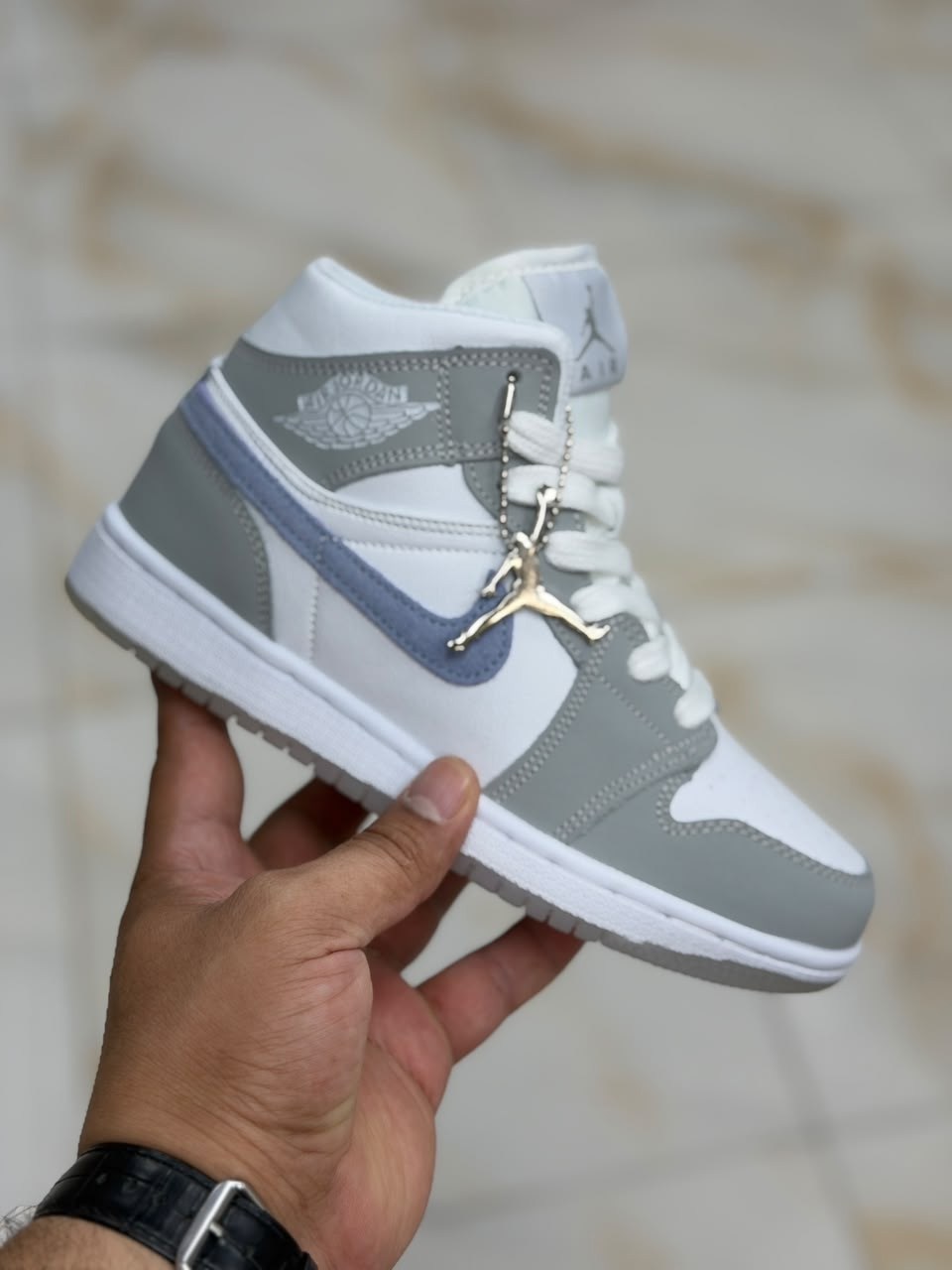 nike air jordan 1 mid,nike air jordan 1 mid se,кроссовки,кроссовки nike air jordan 1 retro high,nike air jordan 1