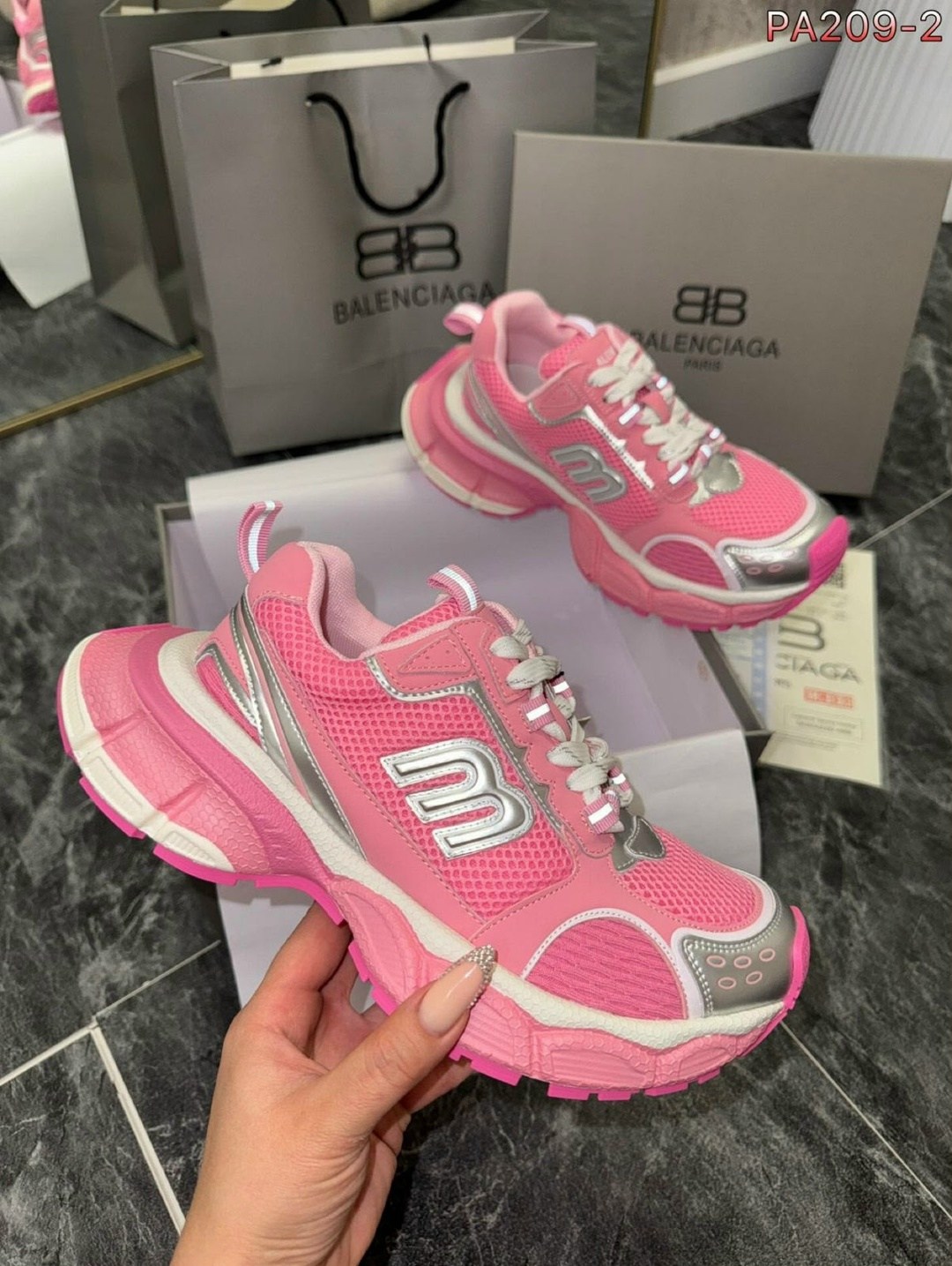 кроссовки женские balenciaga,кроссовки balenciaga,кроссовки баленсиага женские,баленсиага кроссовки розовые,женские кроссовки